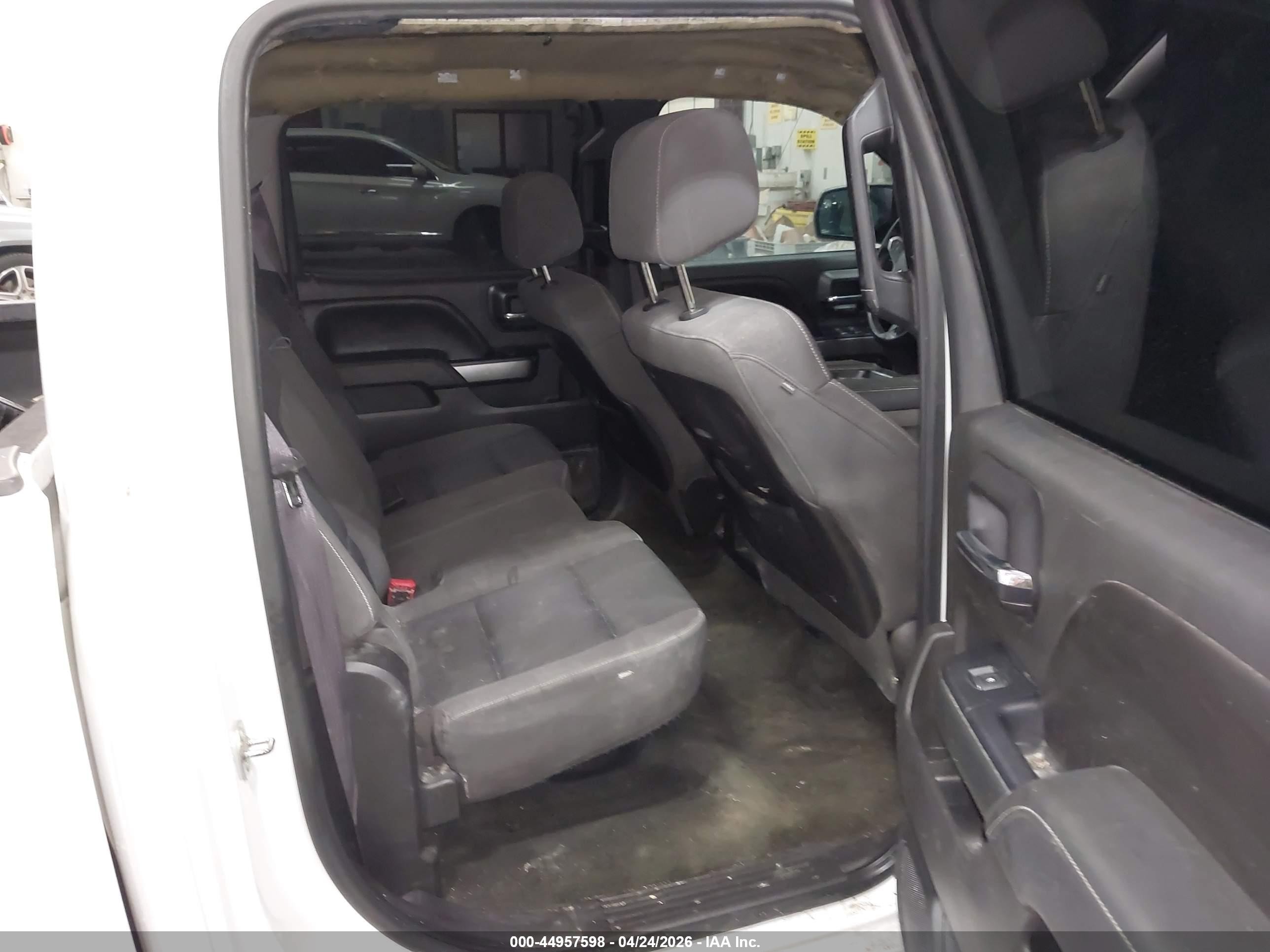 2015 Chevrolet Silverado 1500 1lt White vin: 3GCPCRECXFG490044