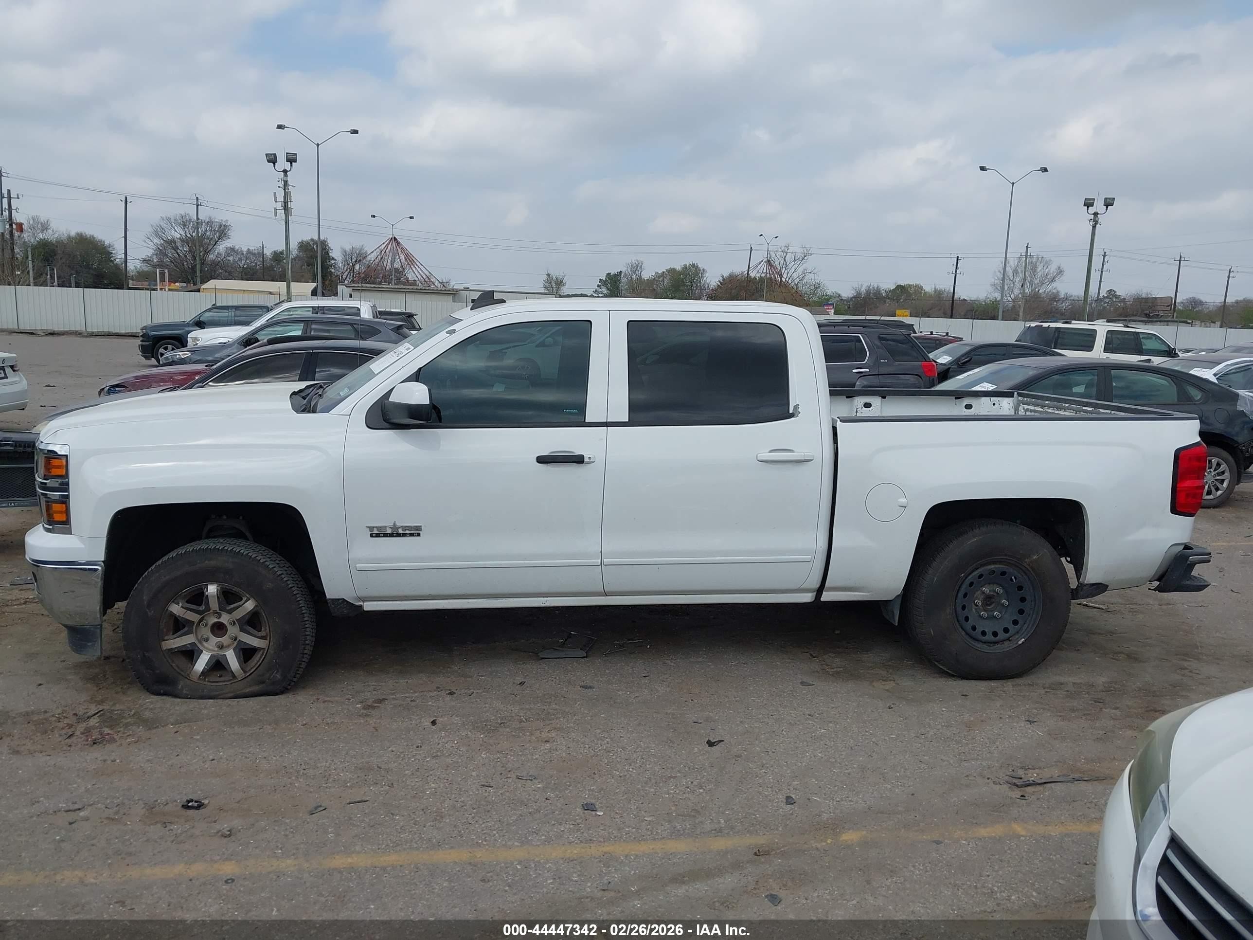 2015 Chevrolet Silverado 1500 1lt White vin: 3GCPCREH2FG273339
