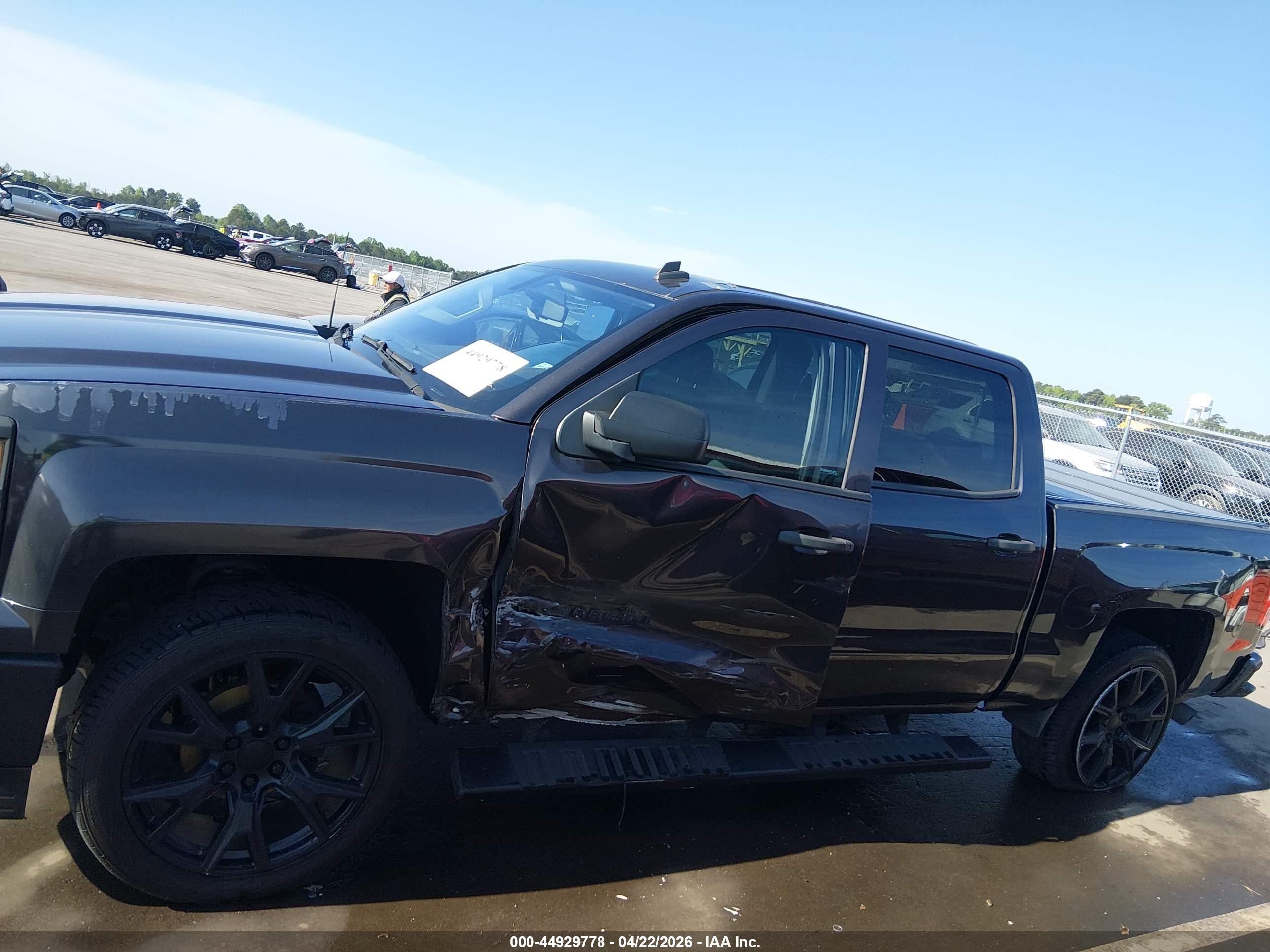 2014 Chevrolet Silverado 1500 1lt Black vin: 3GCPCREHXEG289481