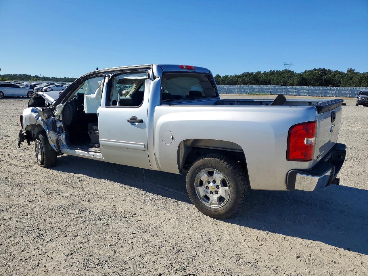 2011 Chevrolet Silverado C1500 Lt Silver vin: 3GCPCSE00BG273805