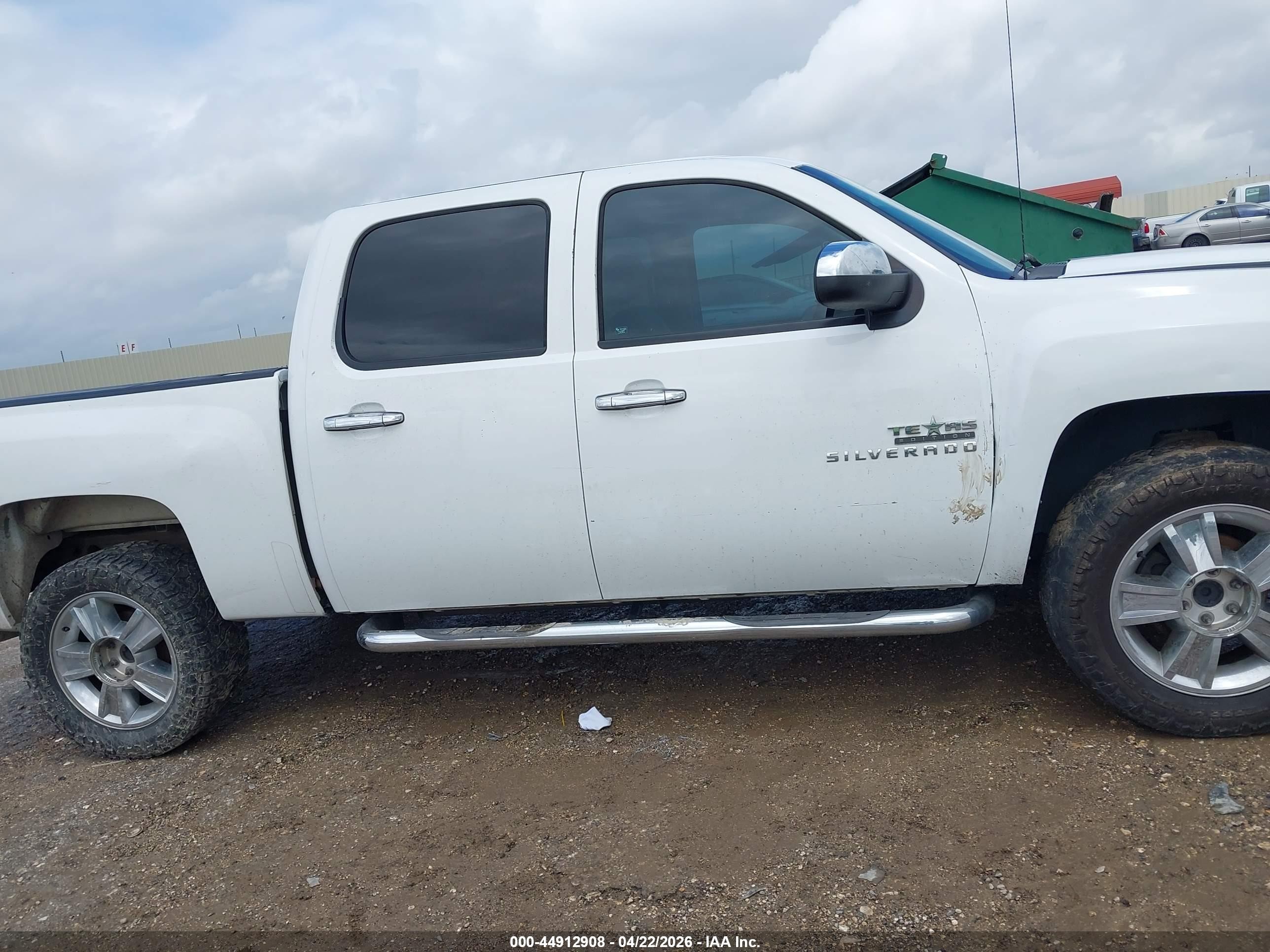 2013 Chevrolet Silverado 1500 Lt White vin: 3GCPCSE00DG243206
