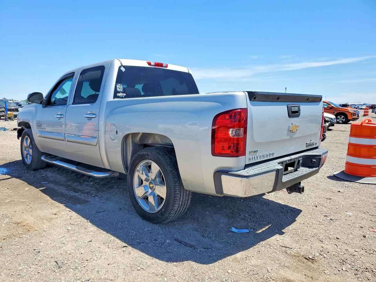 2011 Chevrolet Silverado C1500 Lt Silver vin: 3GCPCSE01BG361536