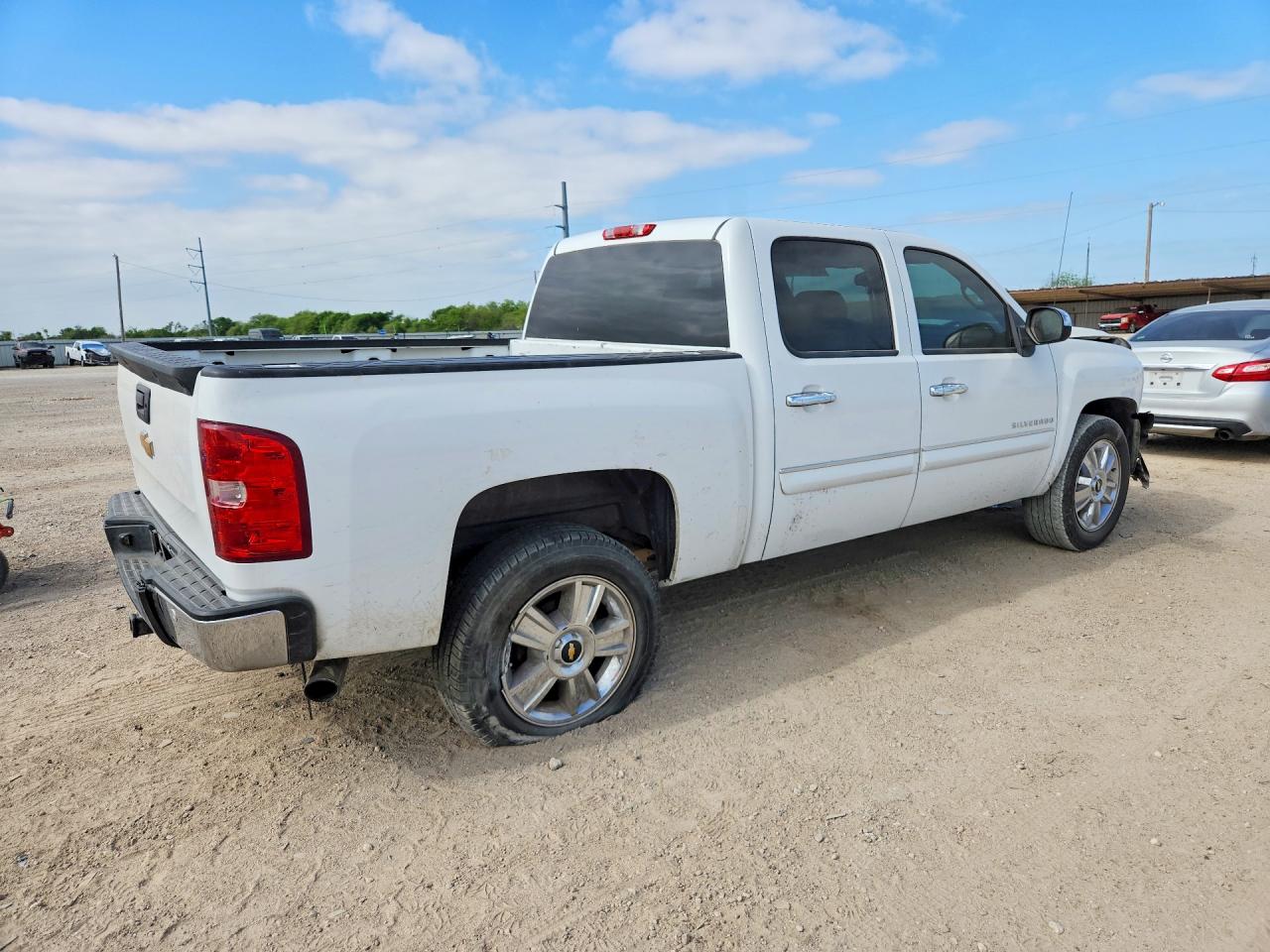 2012 Chevrolet Silverado C1500 Lt White vin: 3GCPCSE01CG262636