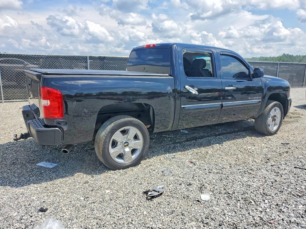 2011 Chevrolet Silverado C1500 Lt Черный vin: 3GCPCSE02BG323152