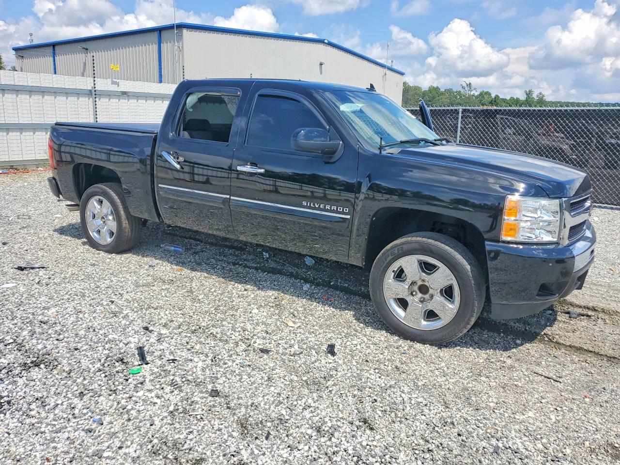 2011 Chevrolet Silverado C1500 Lt Черный vin: 3GCPCSE02BG323152