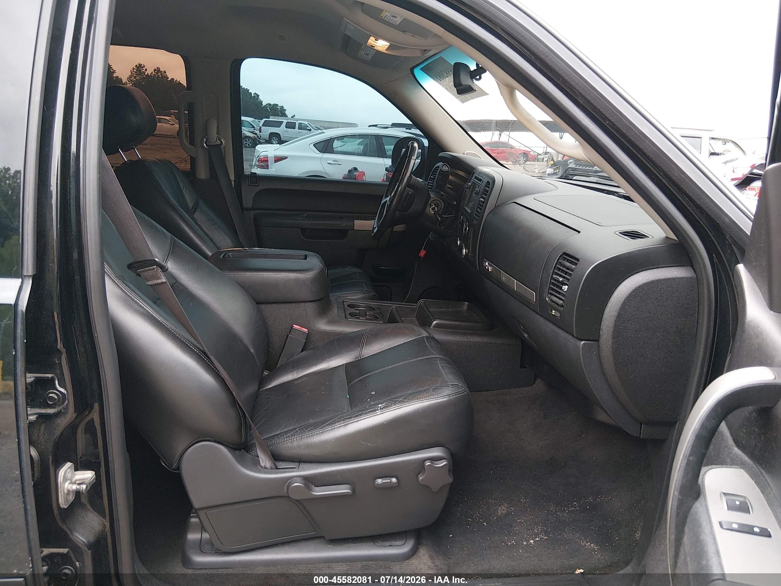 2011 Chevrolet Silverado 1500 Lt Black vin: 3GCPCSE02BG374327