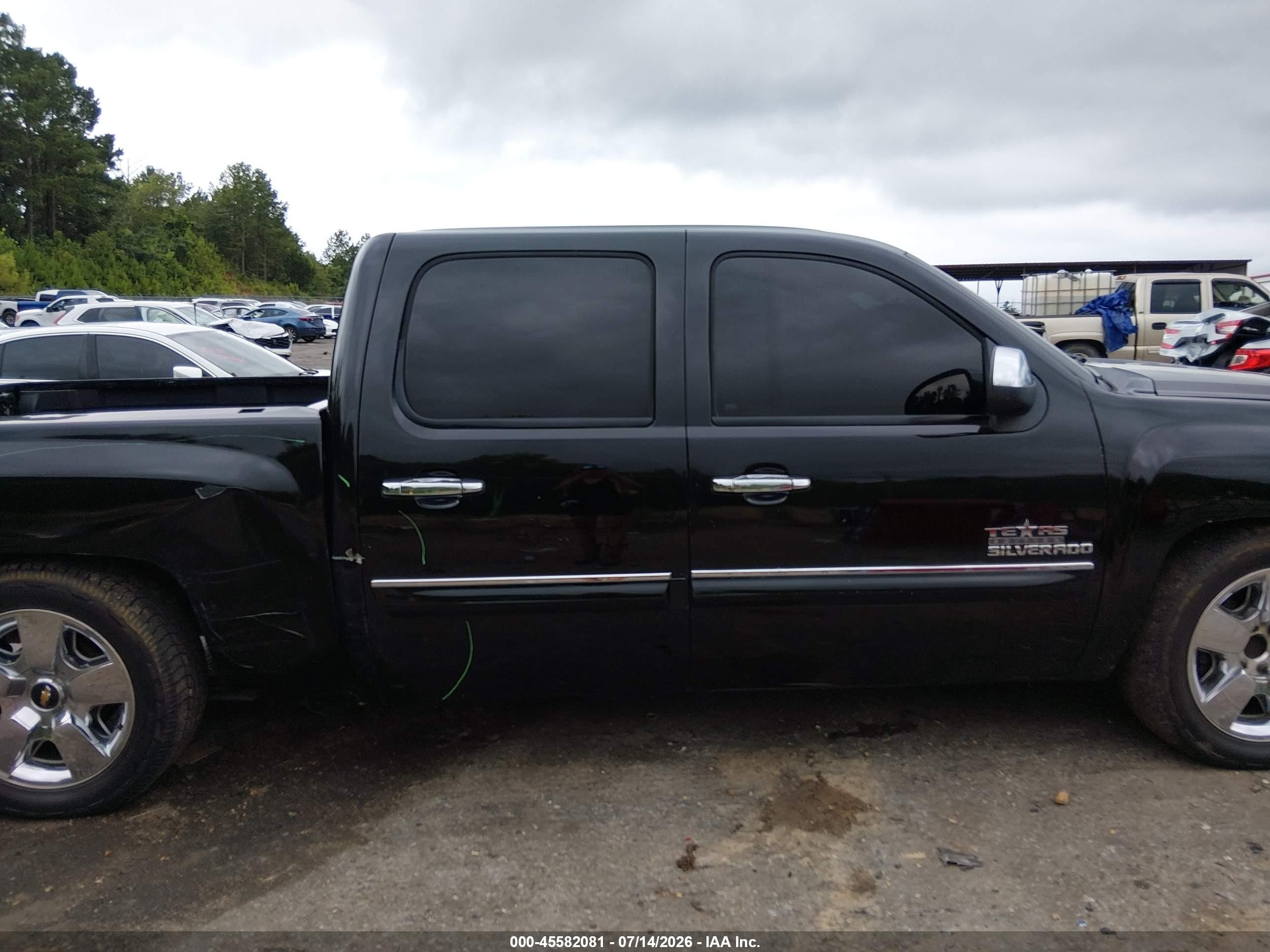 2011 Chevrolet Silverado 1500 Lt Black vin: 3GCPCSE02BG374327