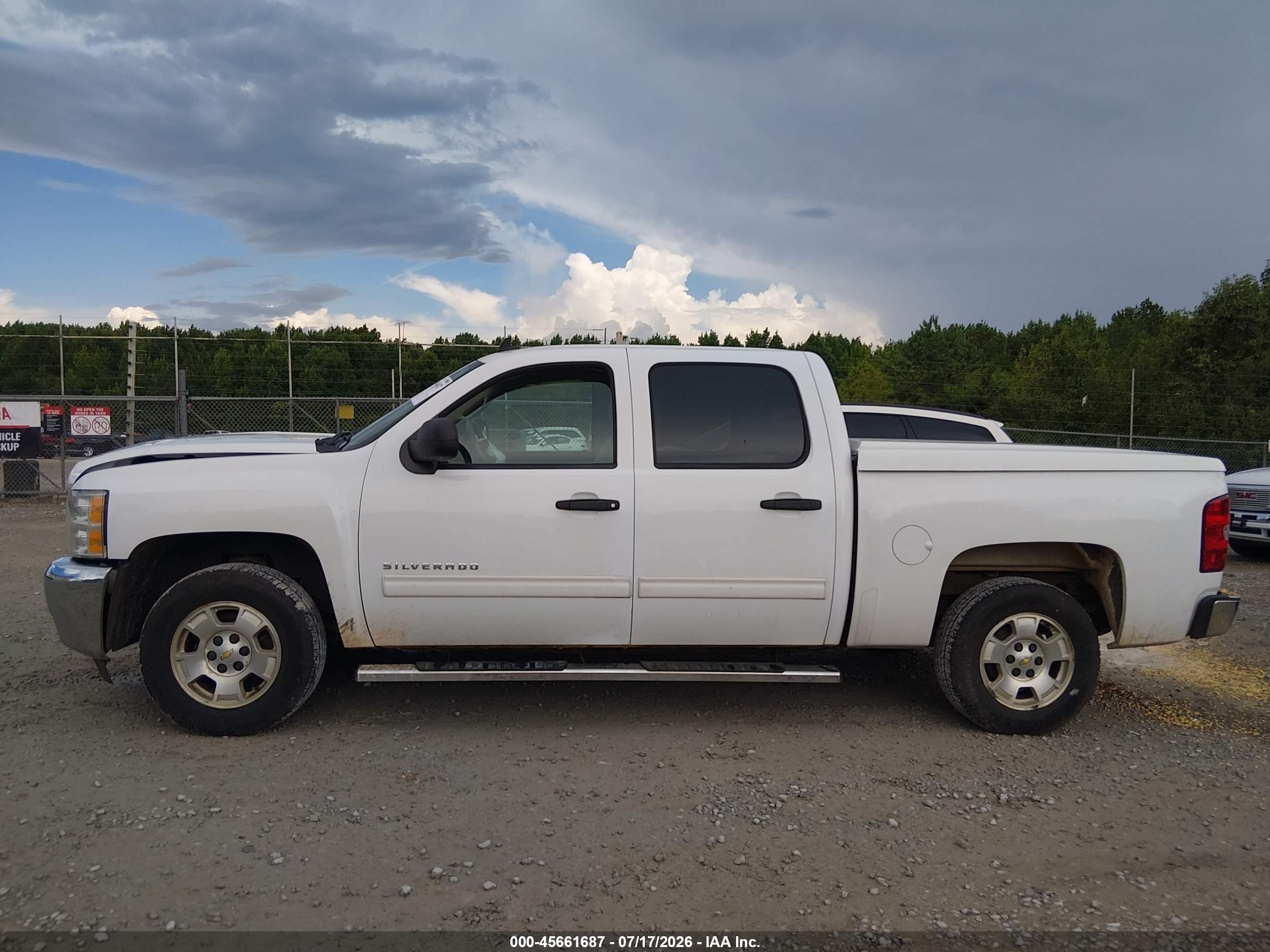 2012 Chevrolet Silverado 1500 Lt White vin: 3GCPCSE02CG109067