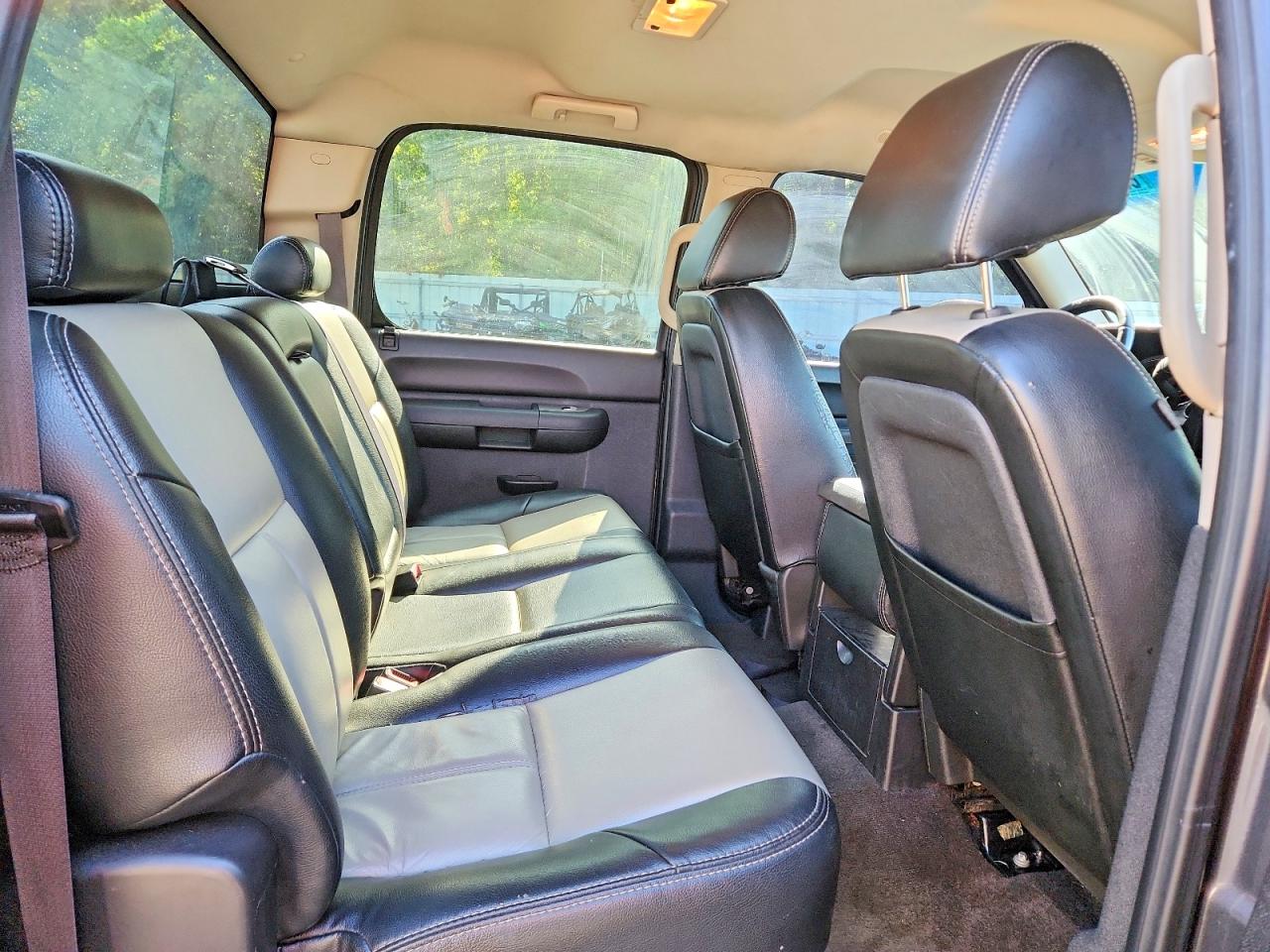 2011 Chevrolet Silverado C1500 Lt Gray vin: 3GCPCSE03BG256416