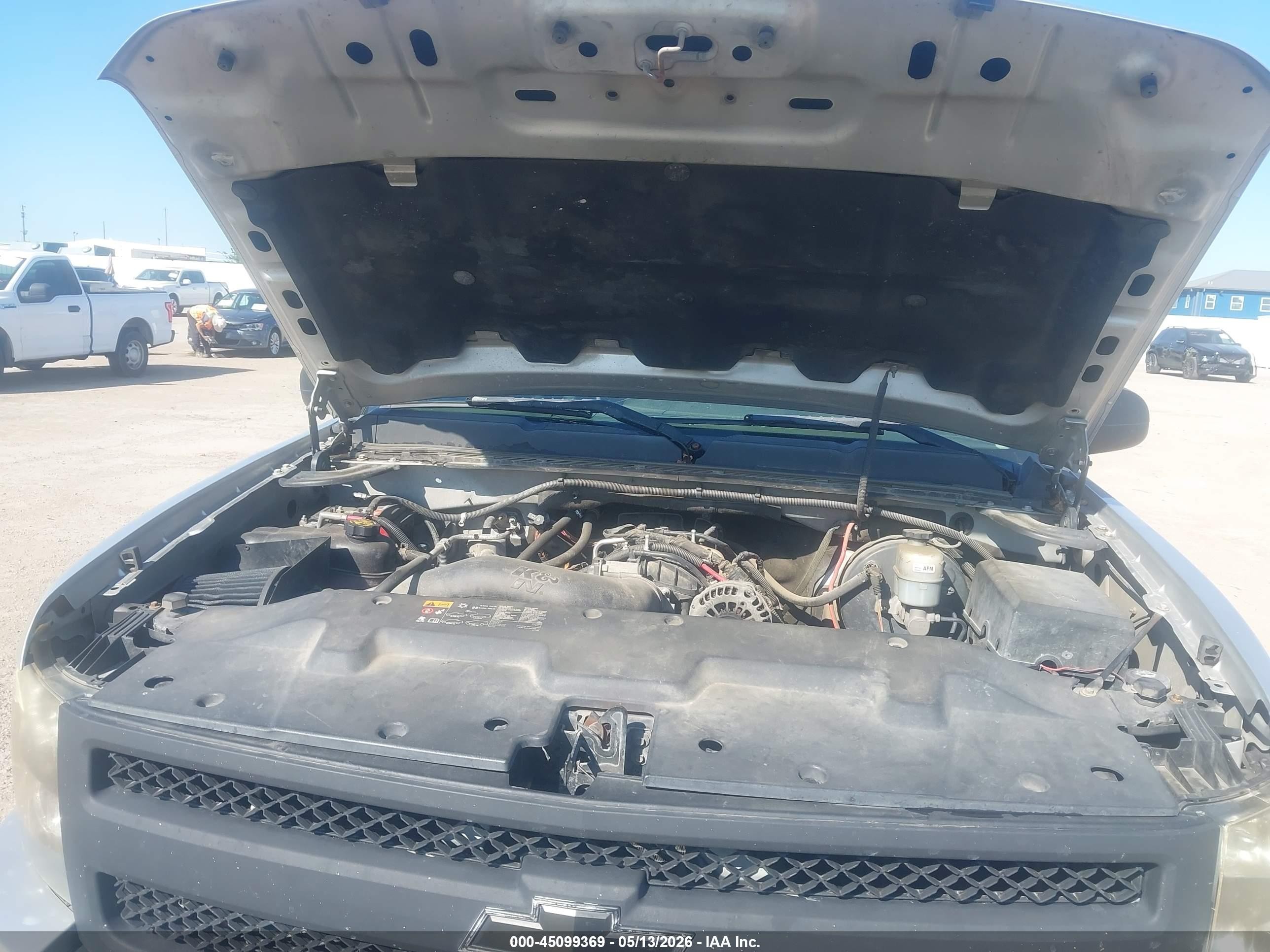 2011 Chevrolet Silverado 1500 Lt Серебряный vin: 3GCPCSE03BG326187