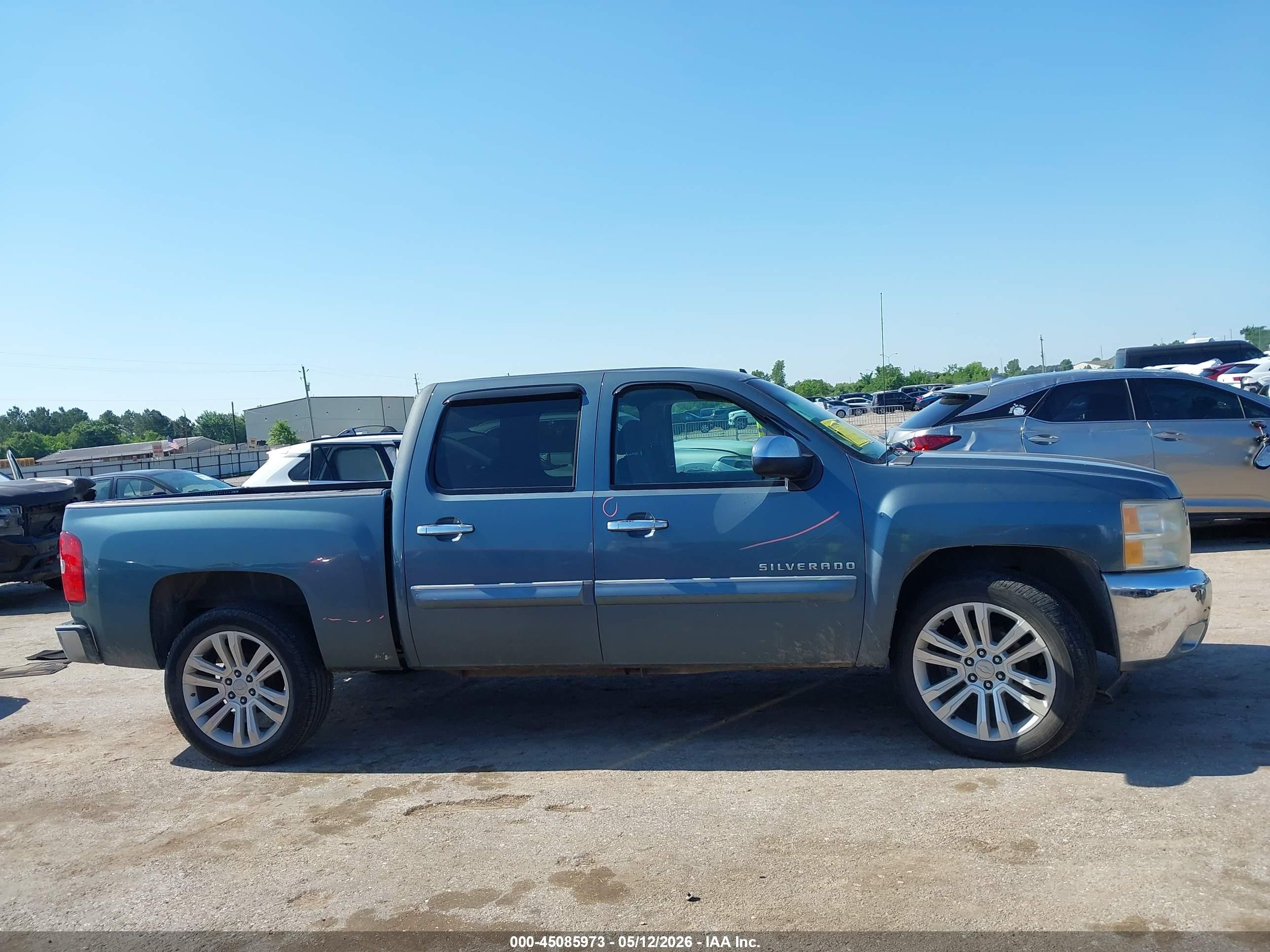 2011 Chevrolet Silverado 1500 Lt Light Blue vin: 3GCPCSE03BG359304