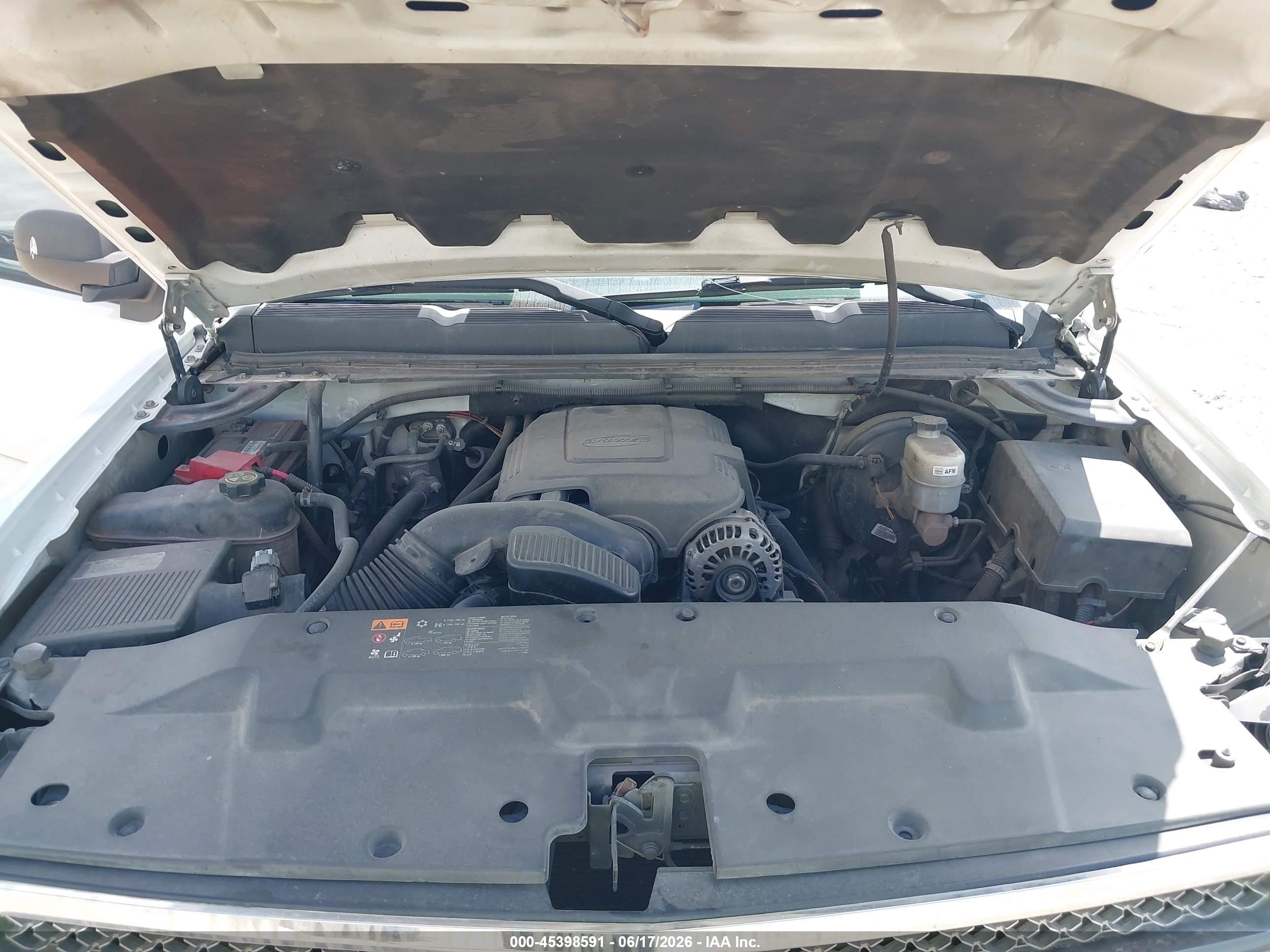 2013 Chevrolet Silverado 1500 Lt White vin: 3GCPCSE03DG140099