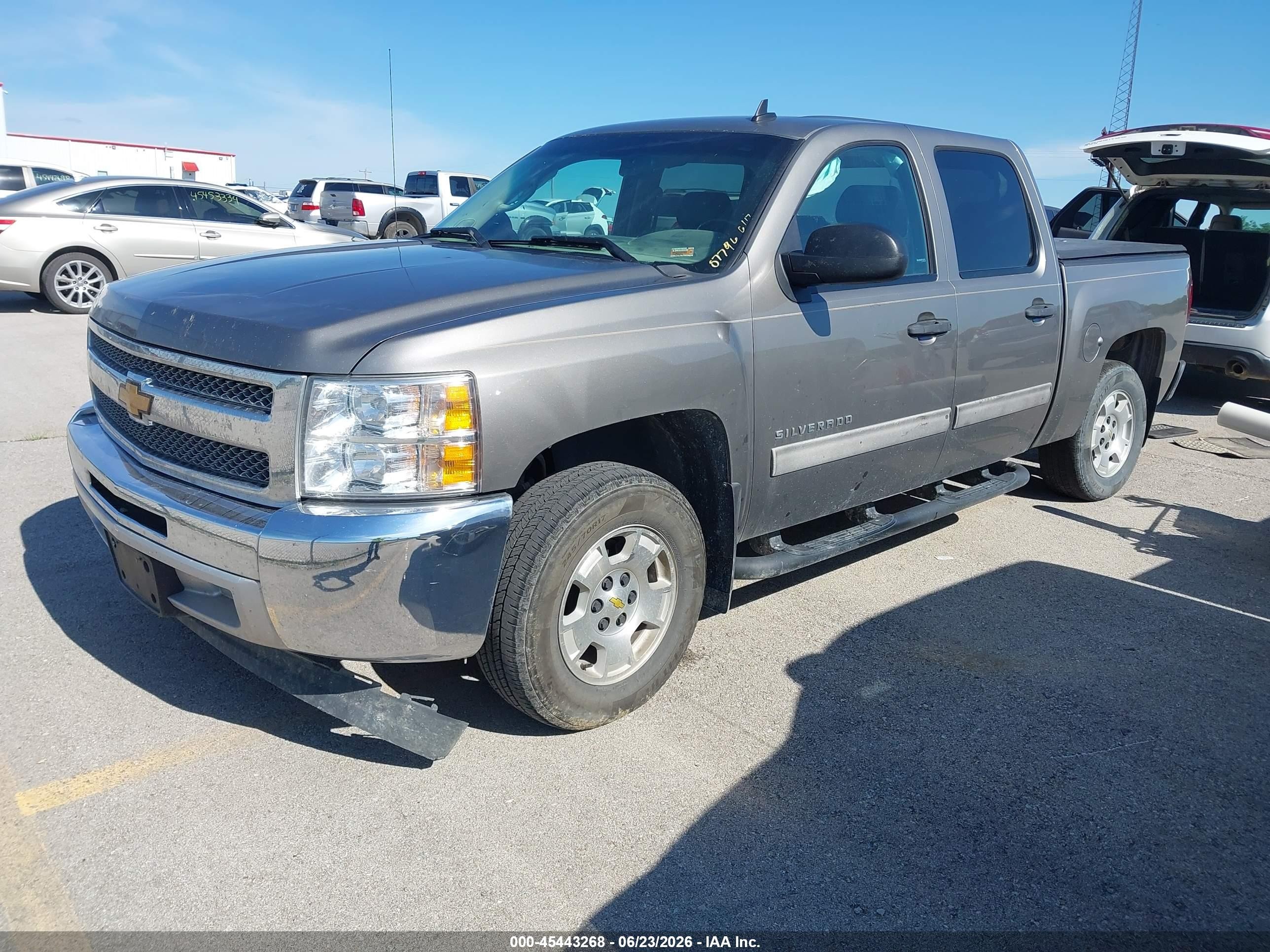 2013 Chevrolet Silverado 1500 Lt Gray vin: 3GCPCSE03DG190081