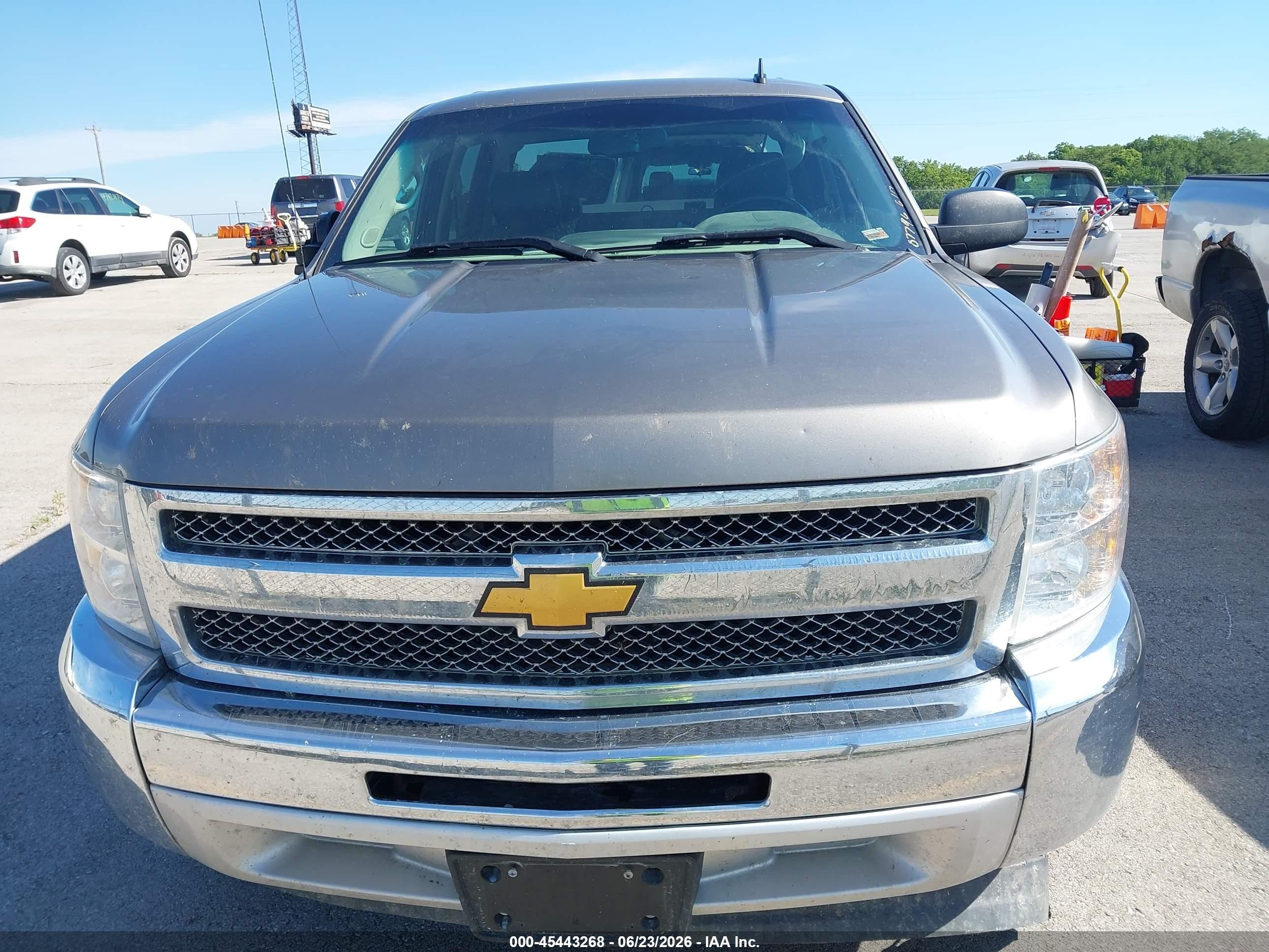 2013 Chevrolet Silverado 1500 Lt Gray vin: 3GCPCSE03DG190081