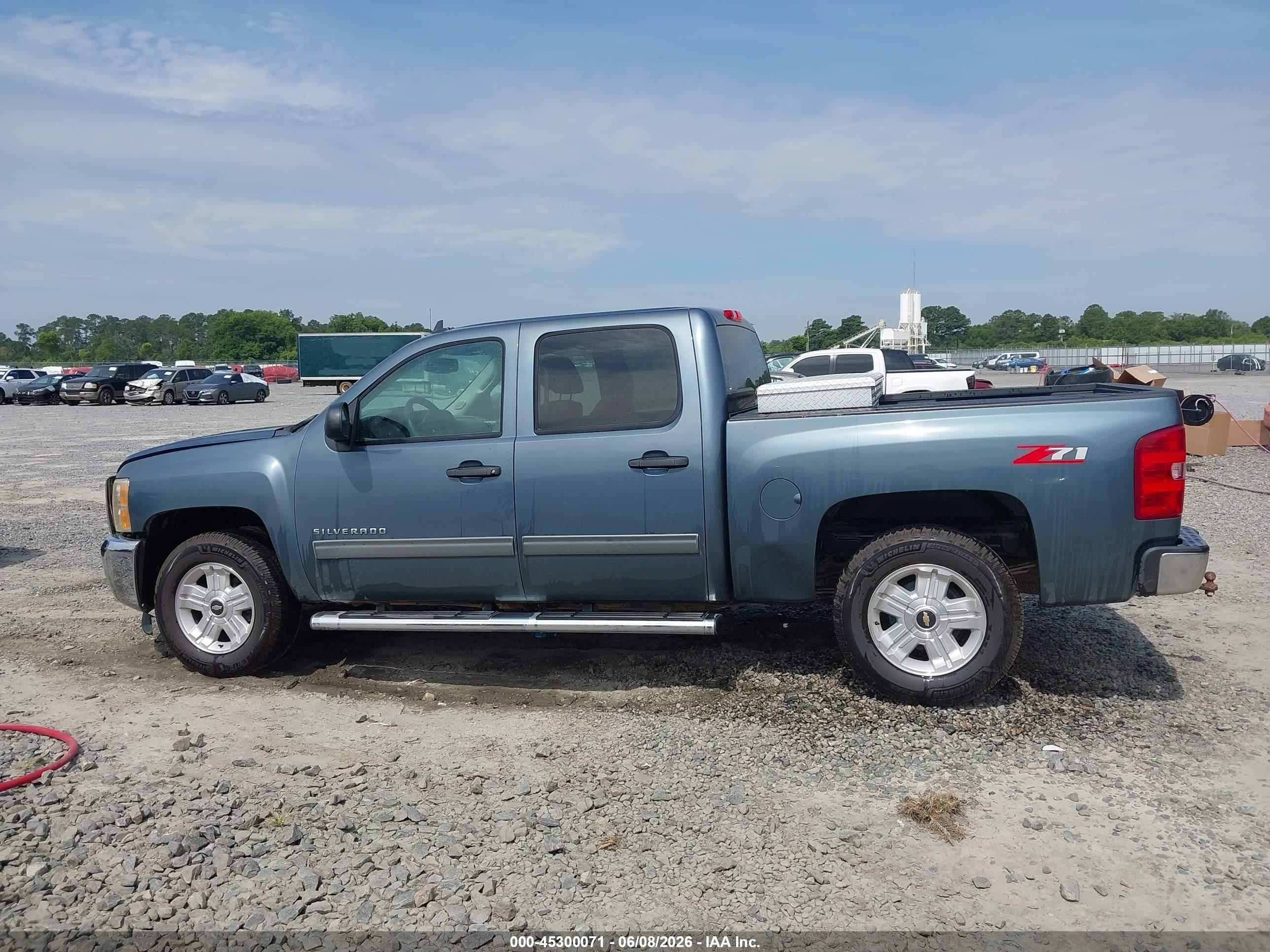 2013 Chevrolet Silverado 1500 Lt Blue vin: 3GCPCSE03DG287958