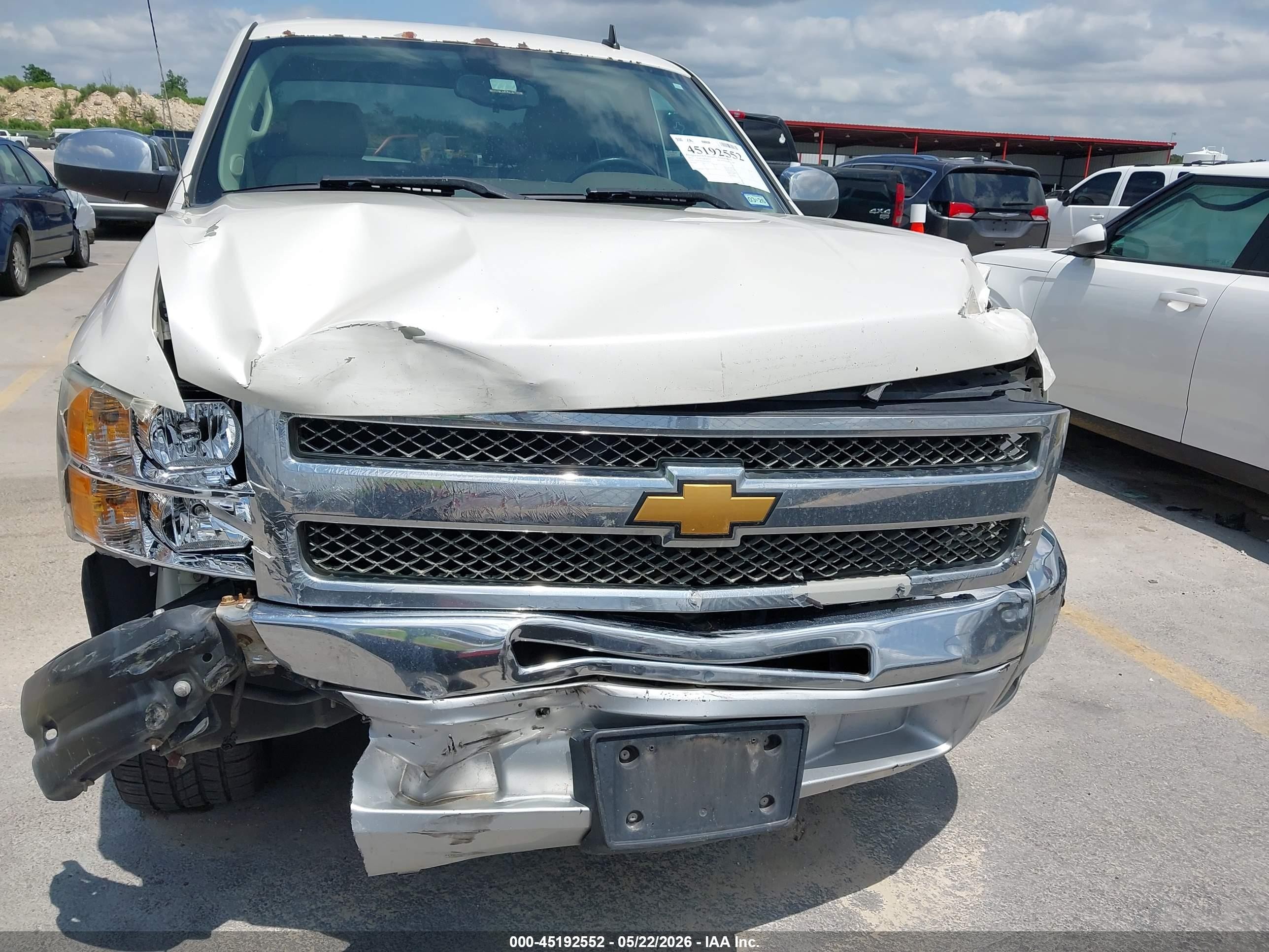 2013 Chevrolet Silverado 1500 Lt White vin: 3GCPCSE03DG350525