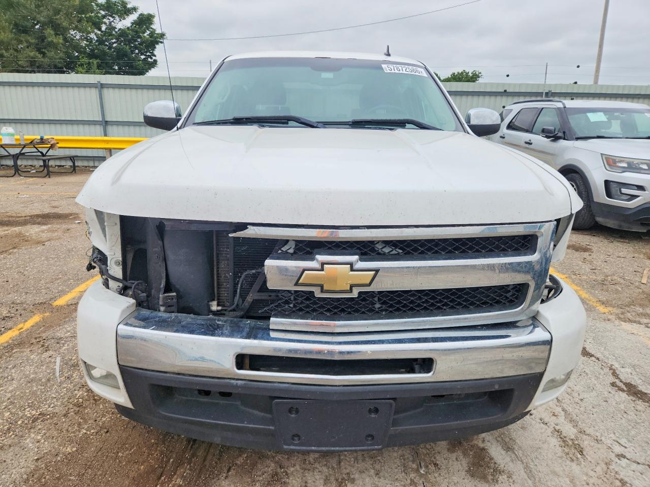 2011 Chevrolet Silverado C1500 Lt White vin: 3GCPCSE04BG166689