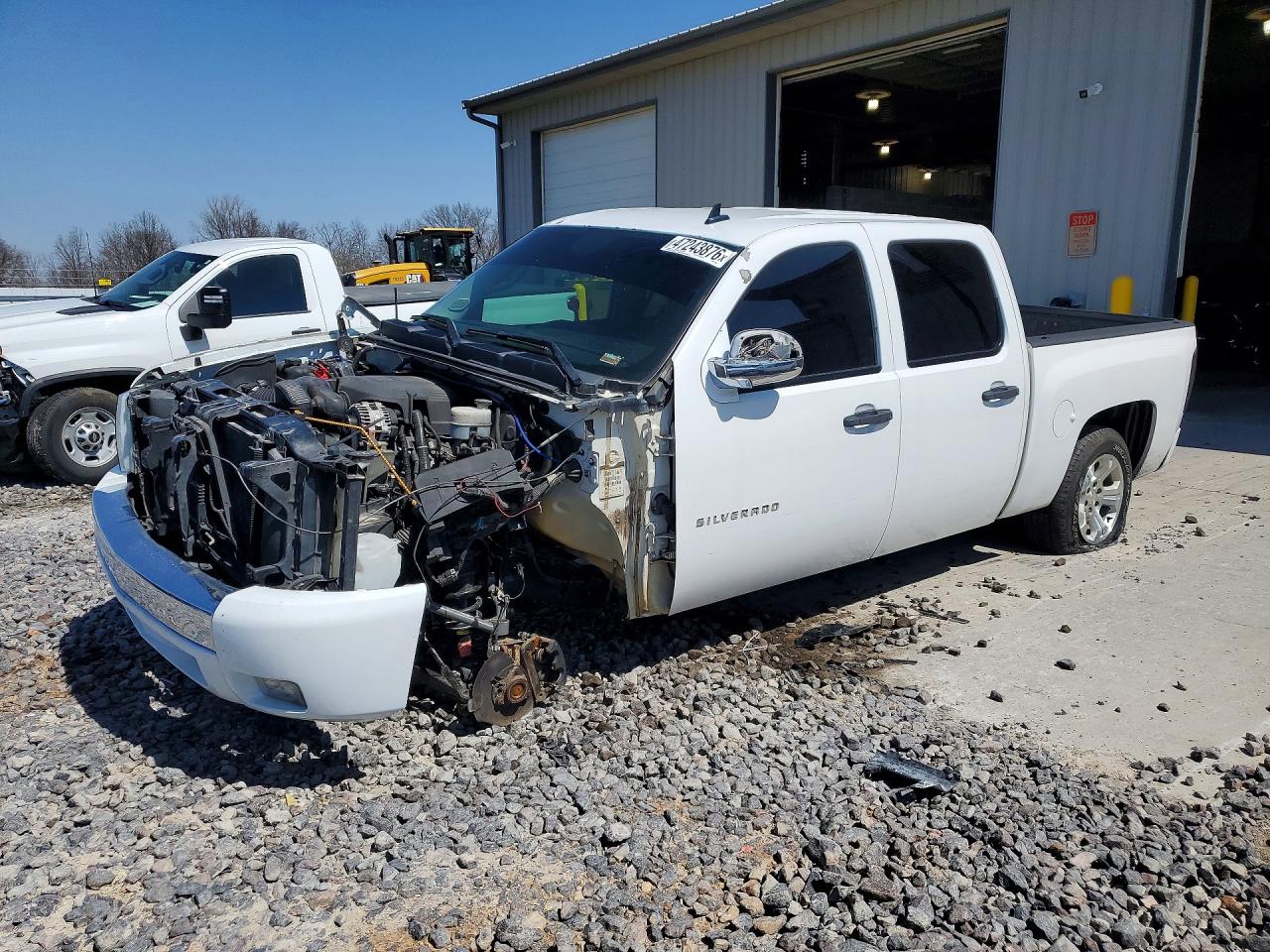 2011 Chevrolet Silverado C1500 Lt White vin: 3GCPCSE04BG242203