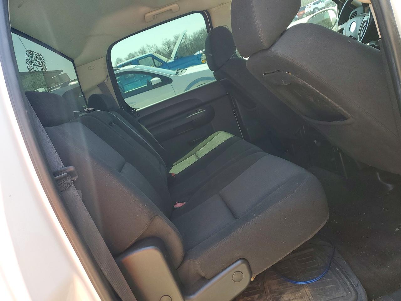 2011 Chevrolet Silverado C1500 Lt White vin: 3GCPCSE04BG242203