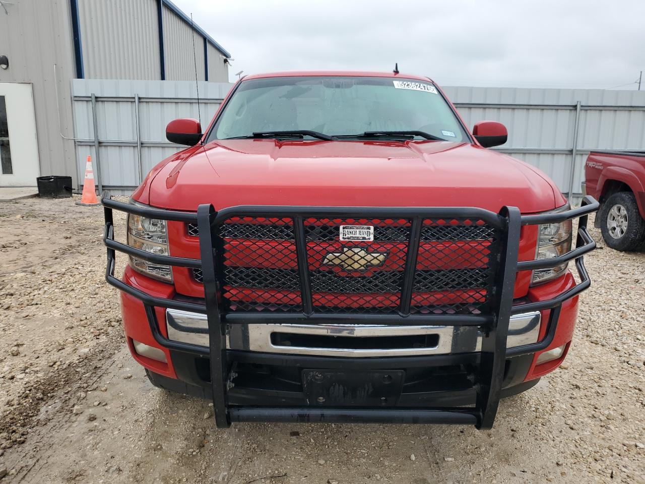 2011 Chevrolet Silverado C1500 Lt Red vin: 3GCPCSE04BG405643 Damage: Hood, Chipped, 9