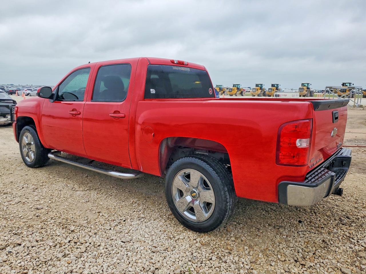 2011 Chevrolet Silverado C1500 Lt Red vin: 3GCPCSE04BG405643