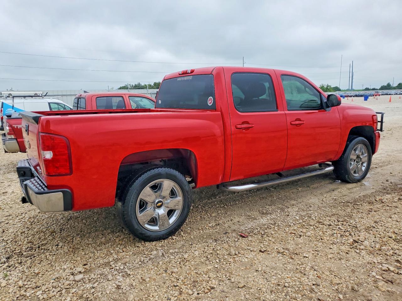 2011 Chevrolet Silverado C1500 Lt Red vin: 3GCPCSE04BG405643