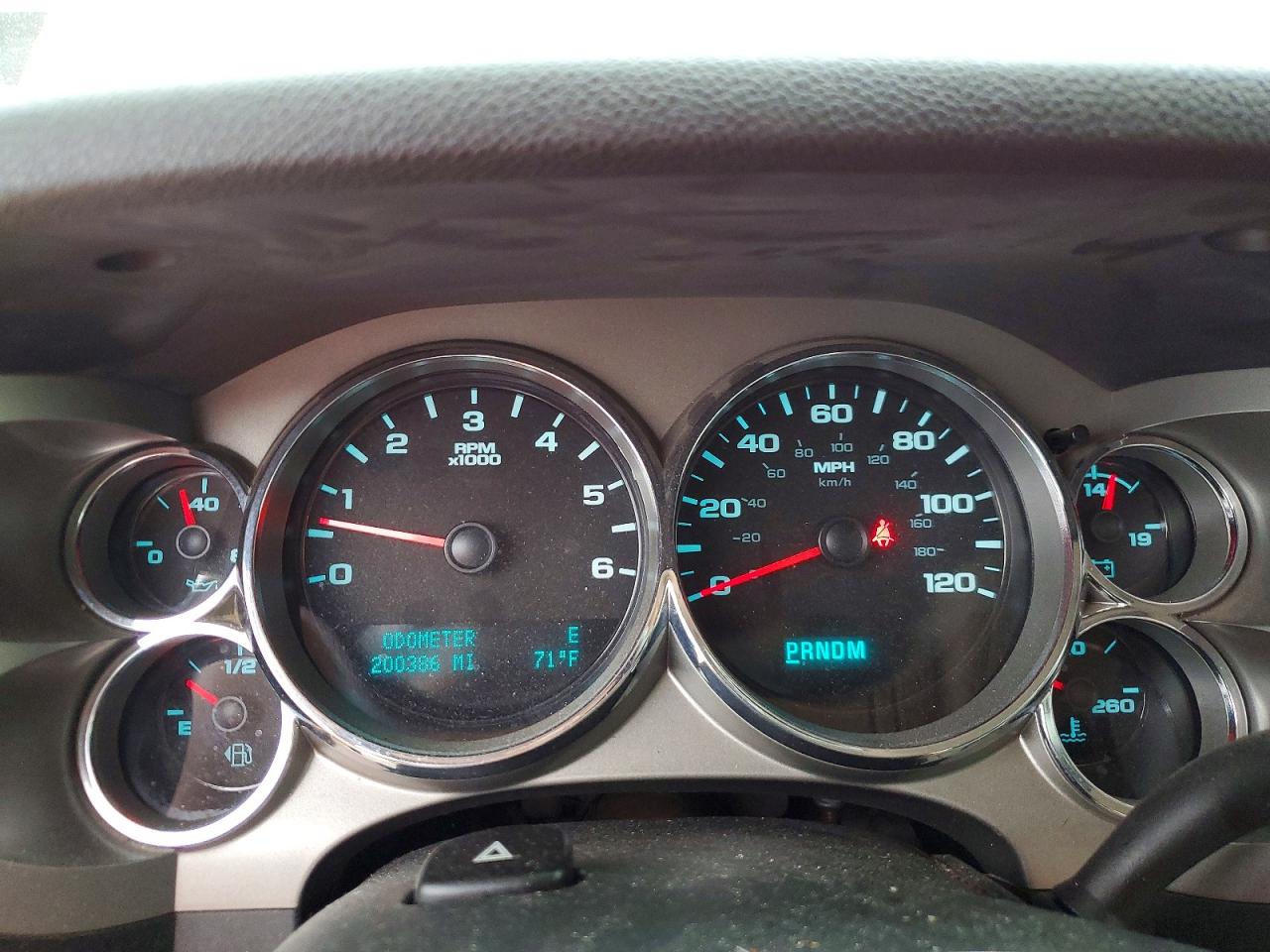 2011 Chevrolet Silverado C1500 Lt Red vin: 3GCPCSE04BG405643