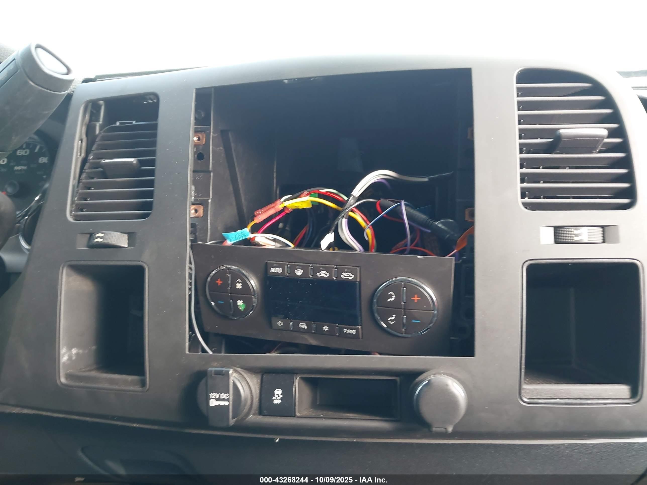 2013 Chevrolet Silverado 1500 Lt Коричневый vin: 3GCPCSE04DG156392