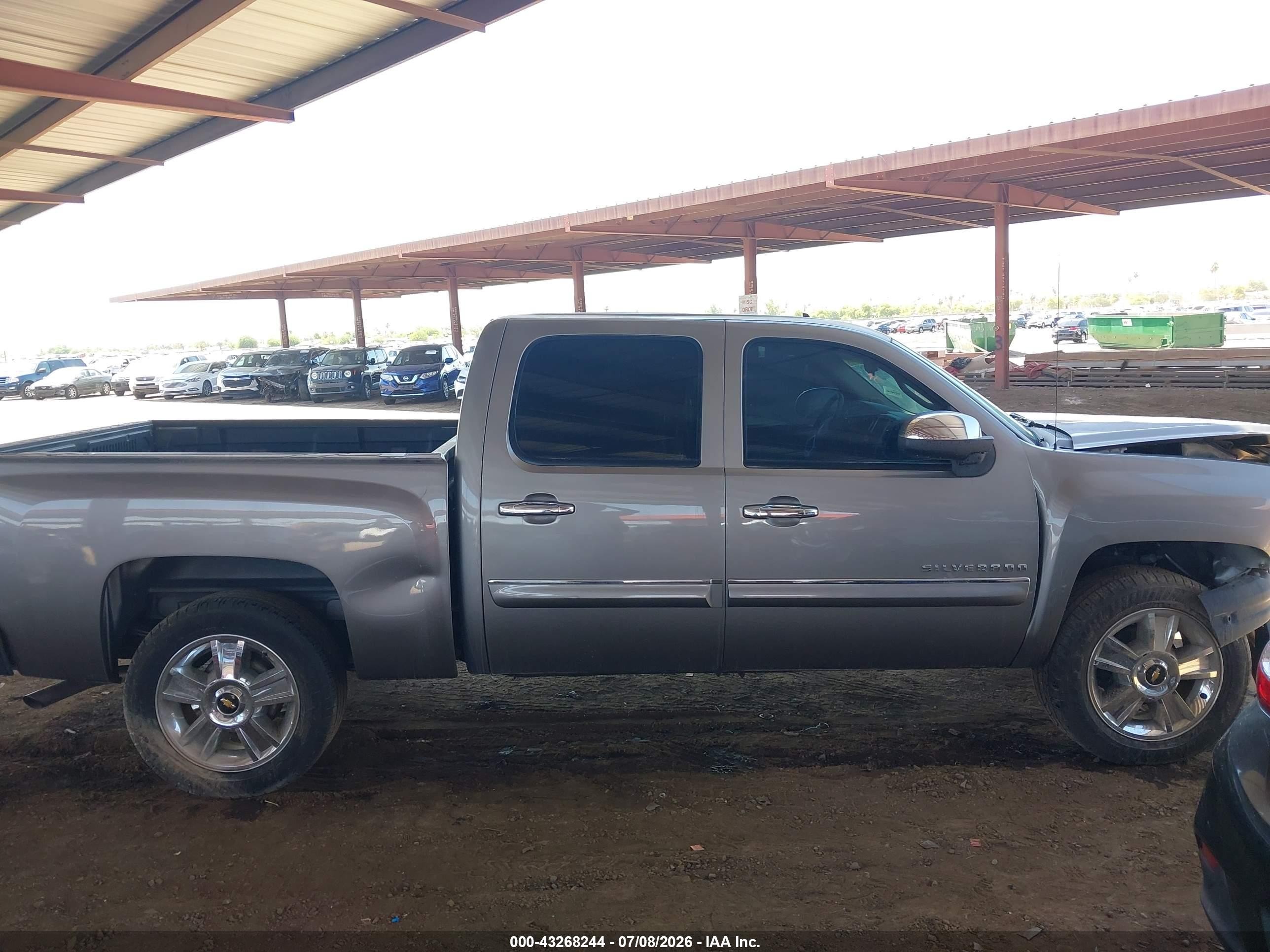 2013 Chevrolet Silverado 1500 Lt Коричневый vin: 3GCPCSE04DG156392