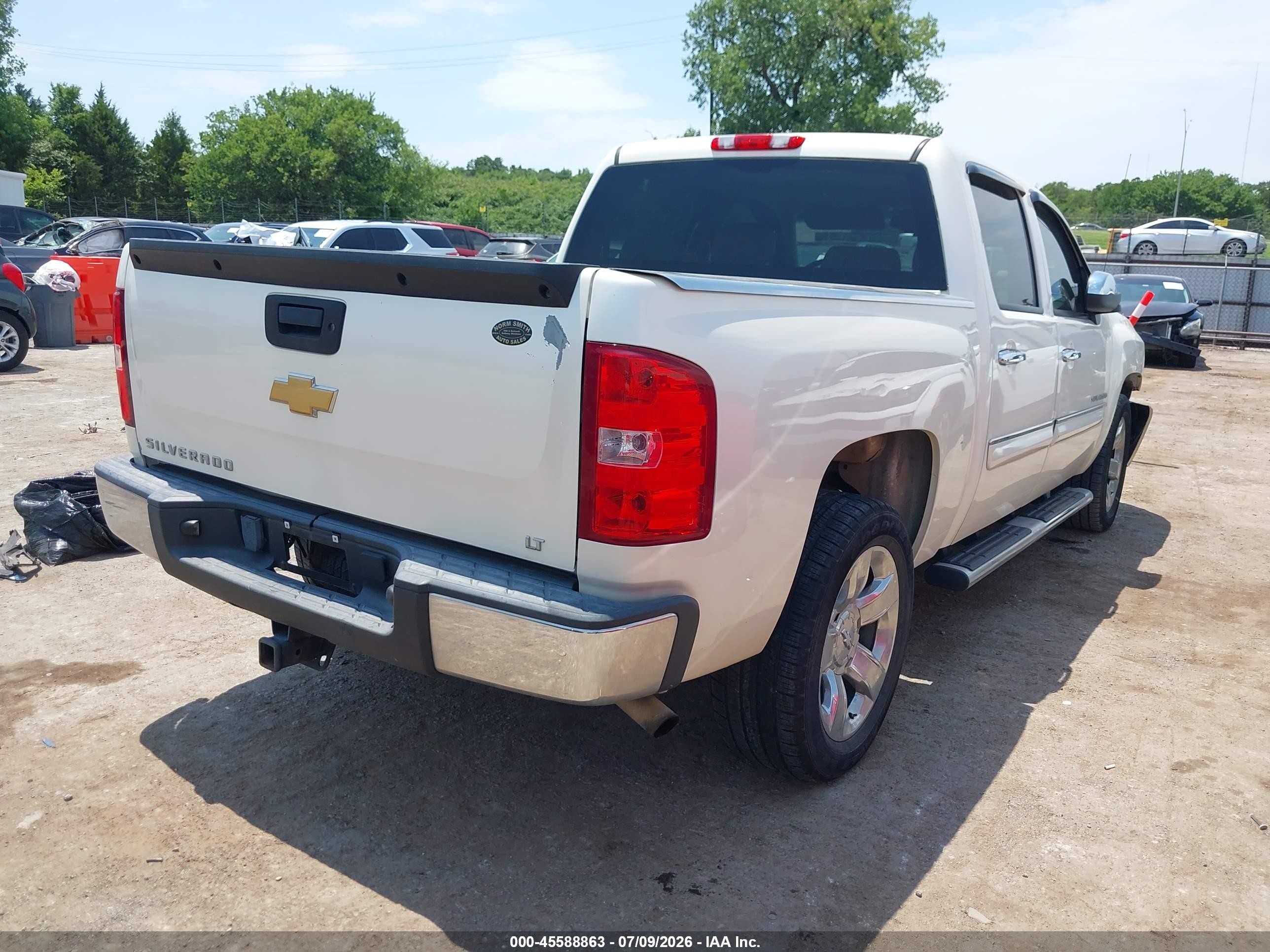 2013 Chevrolet Silverado 1500 Lt White vin: 3GCPCSE04DG184628