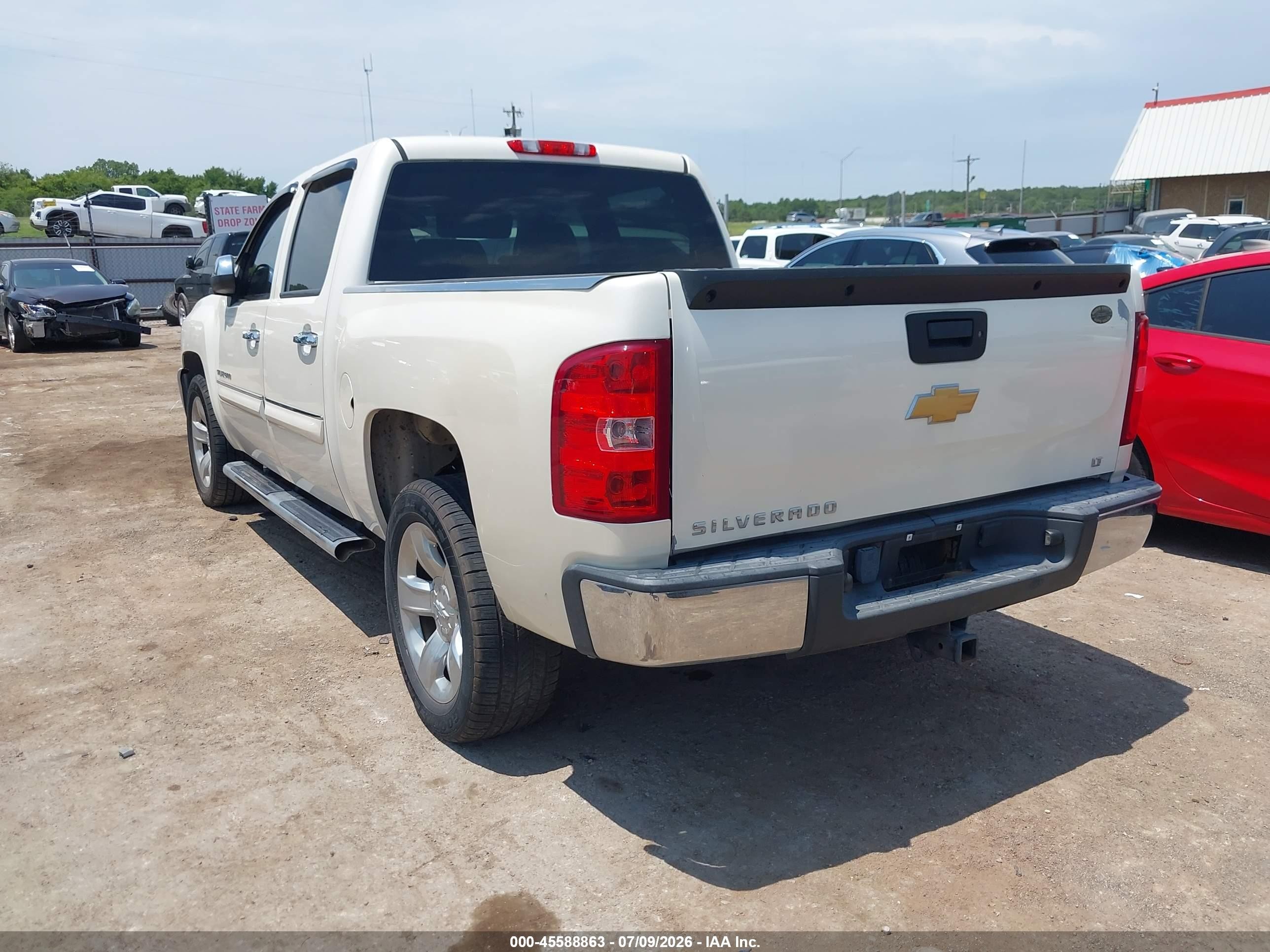 2013 Chevrolet Silverado 1500 Lt White vin: 3GCPCSE04DG184628