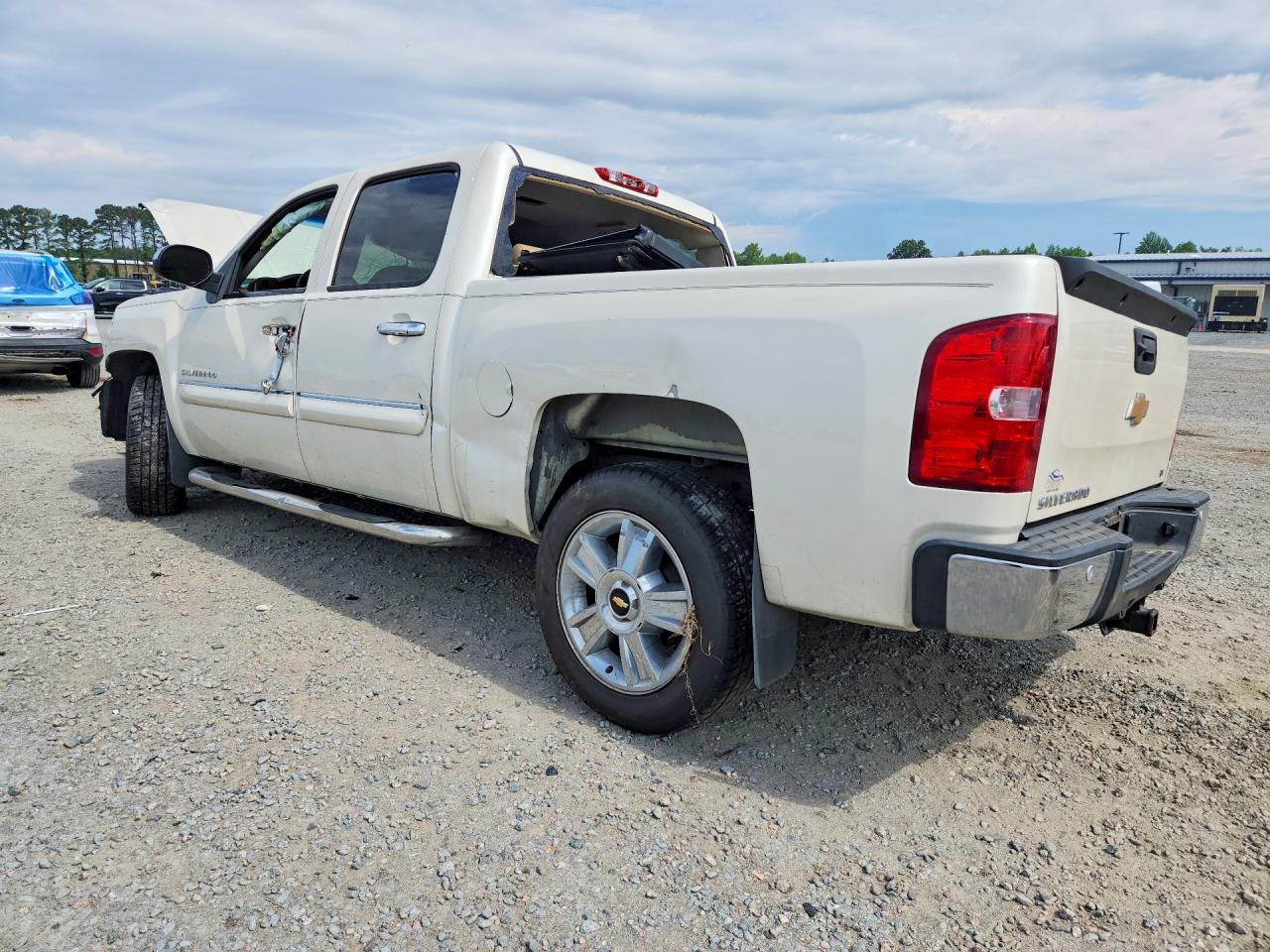2013 Chevrolet Silverado C1500 Lt White vin: 3GCPCSE04DG223492