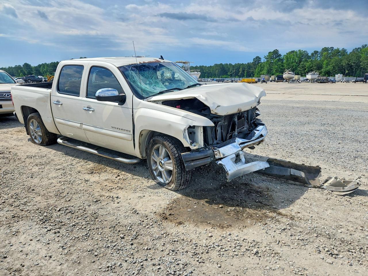 2013 Chevrolet Silverado C1500 Lt White vin: 3GCPCSE04DG223492