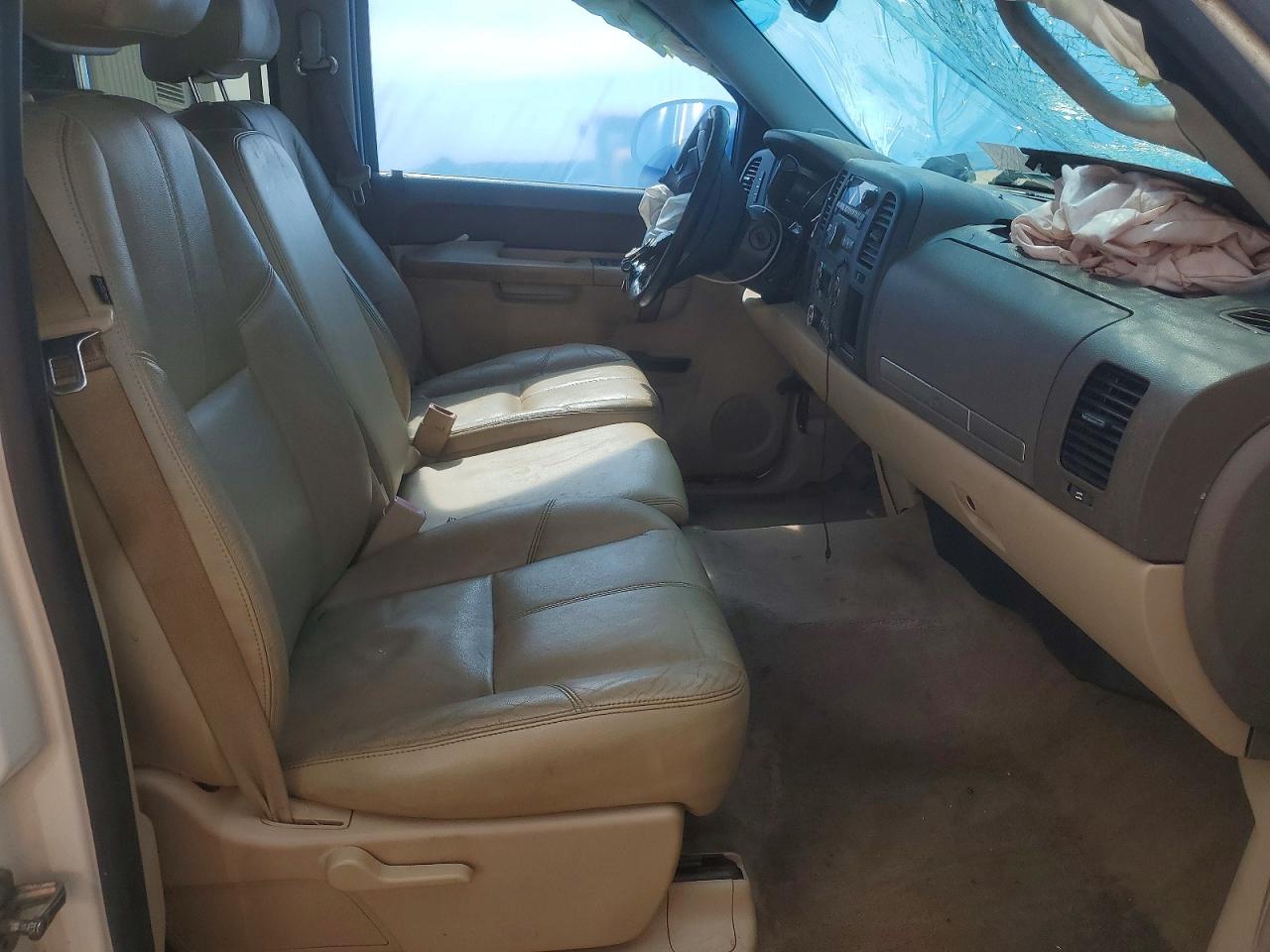 2013 Chevrolet Silverado C1500 Lt White vin: 3GCPCSE04DG223492