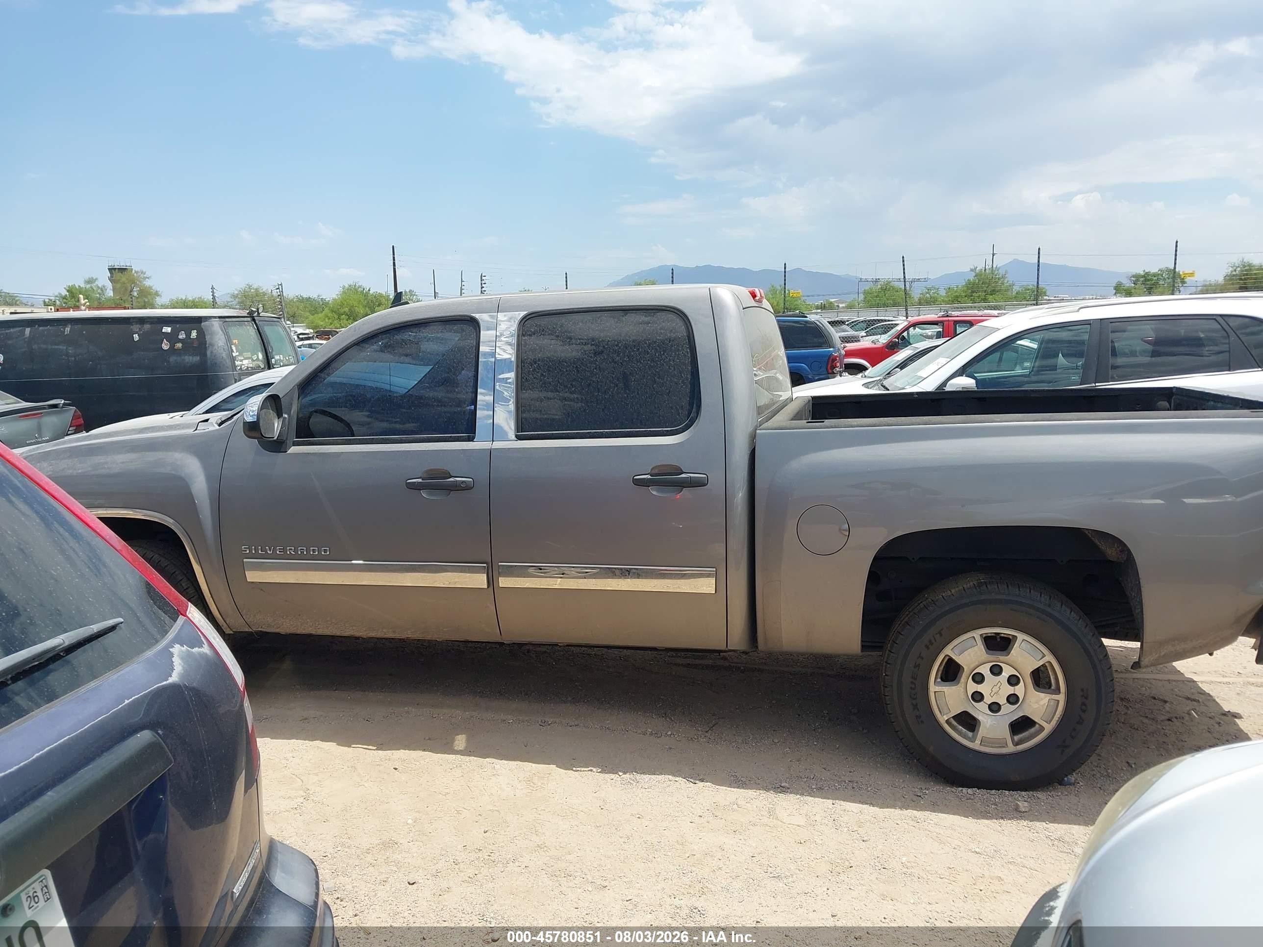 2013 Chevrolet Silverado 1500 Lt Gray vin: 3GCPCSE04DG299813