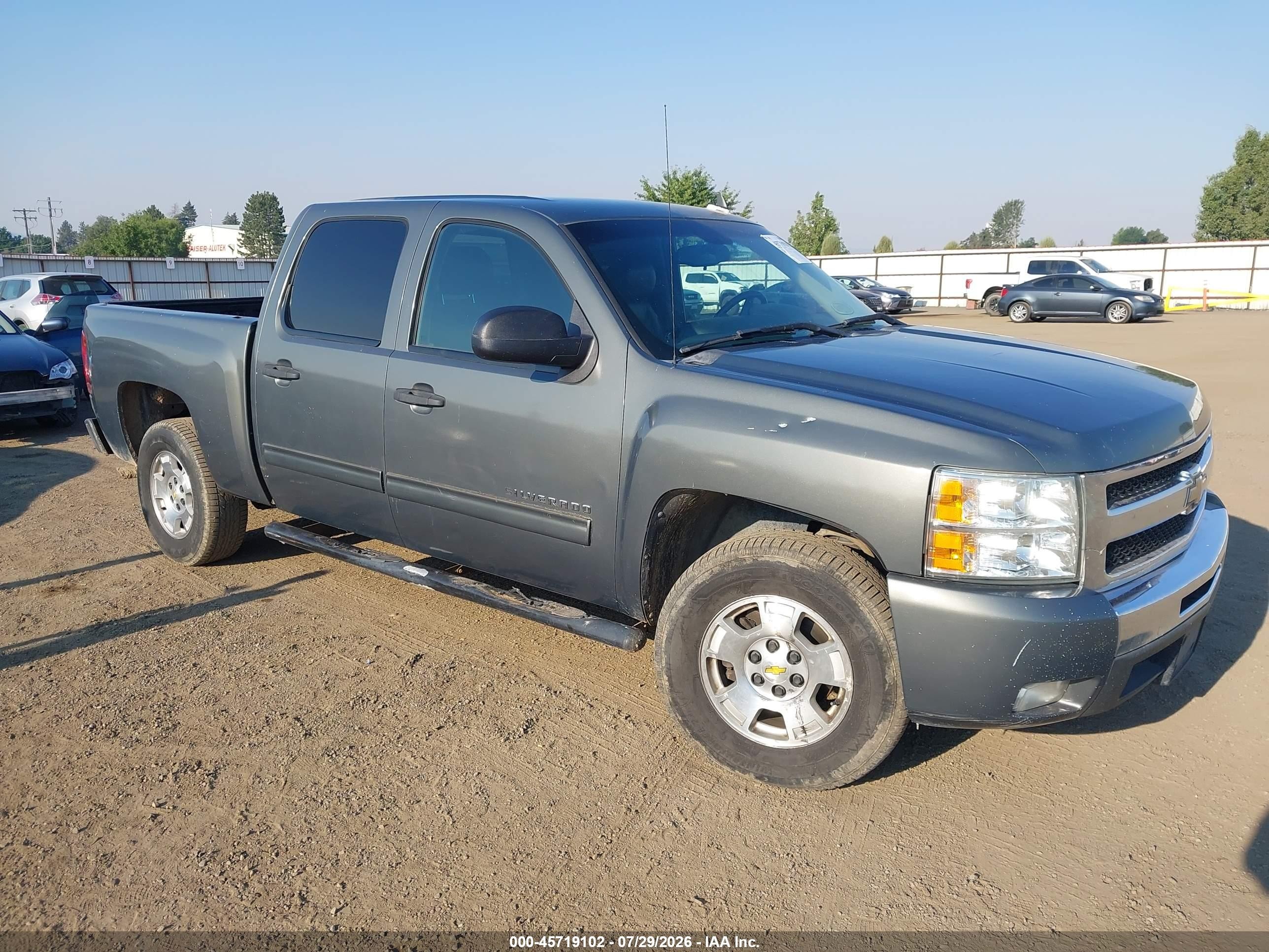 2011 Chevrolet Silverado 1500 Lt Gray vin: 3GCPCSE05BG145561