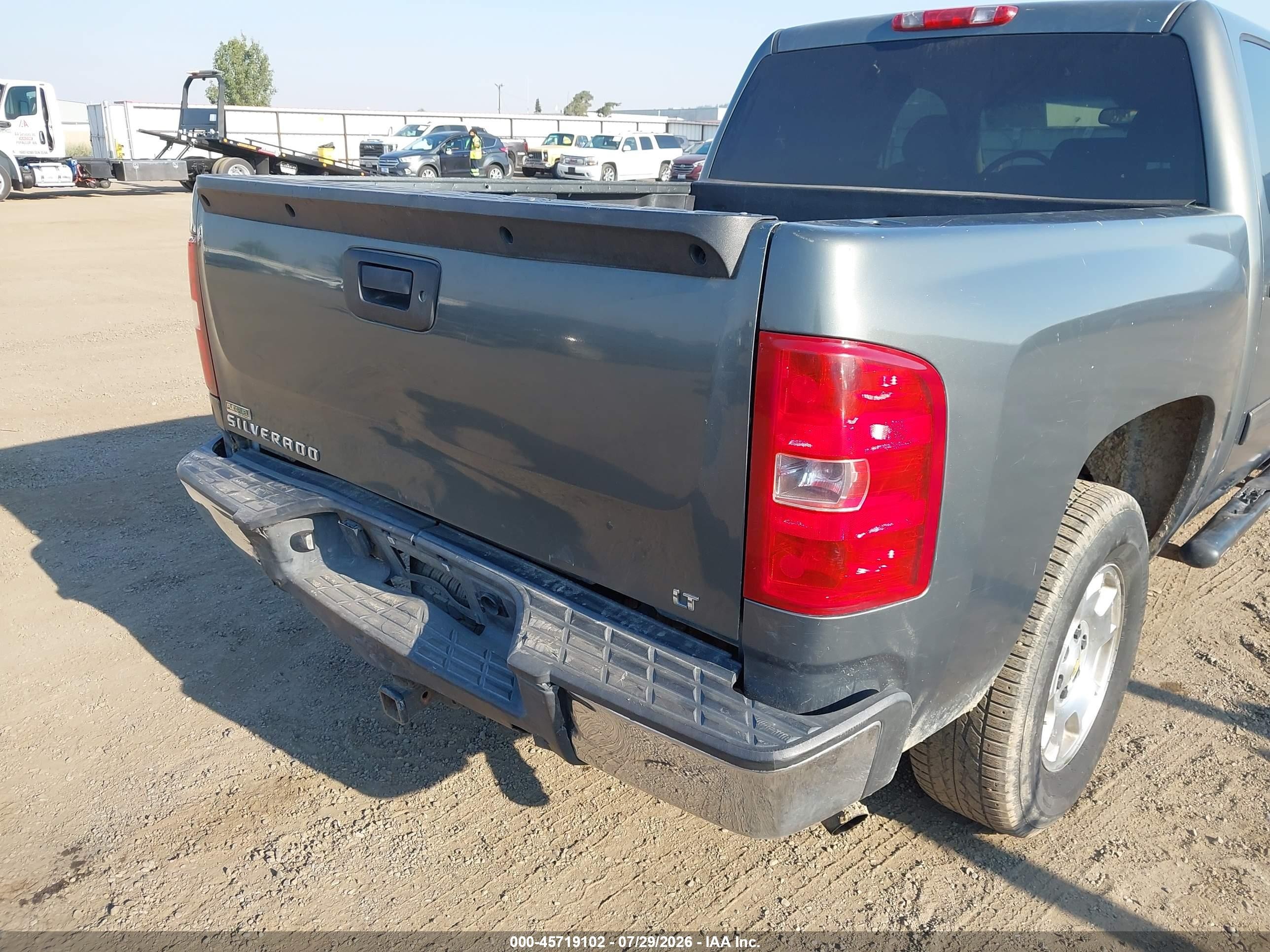 2011 Chevrolet Silverado 1500 Lt Gray vin: 3GCPCSE05BG145561
