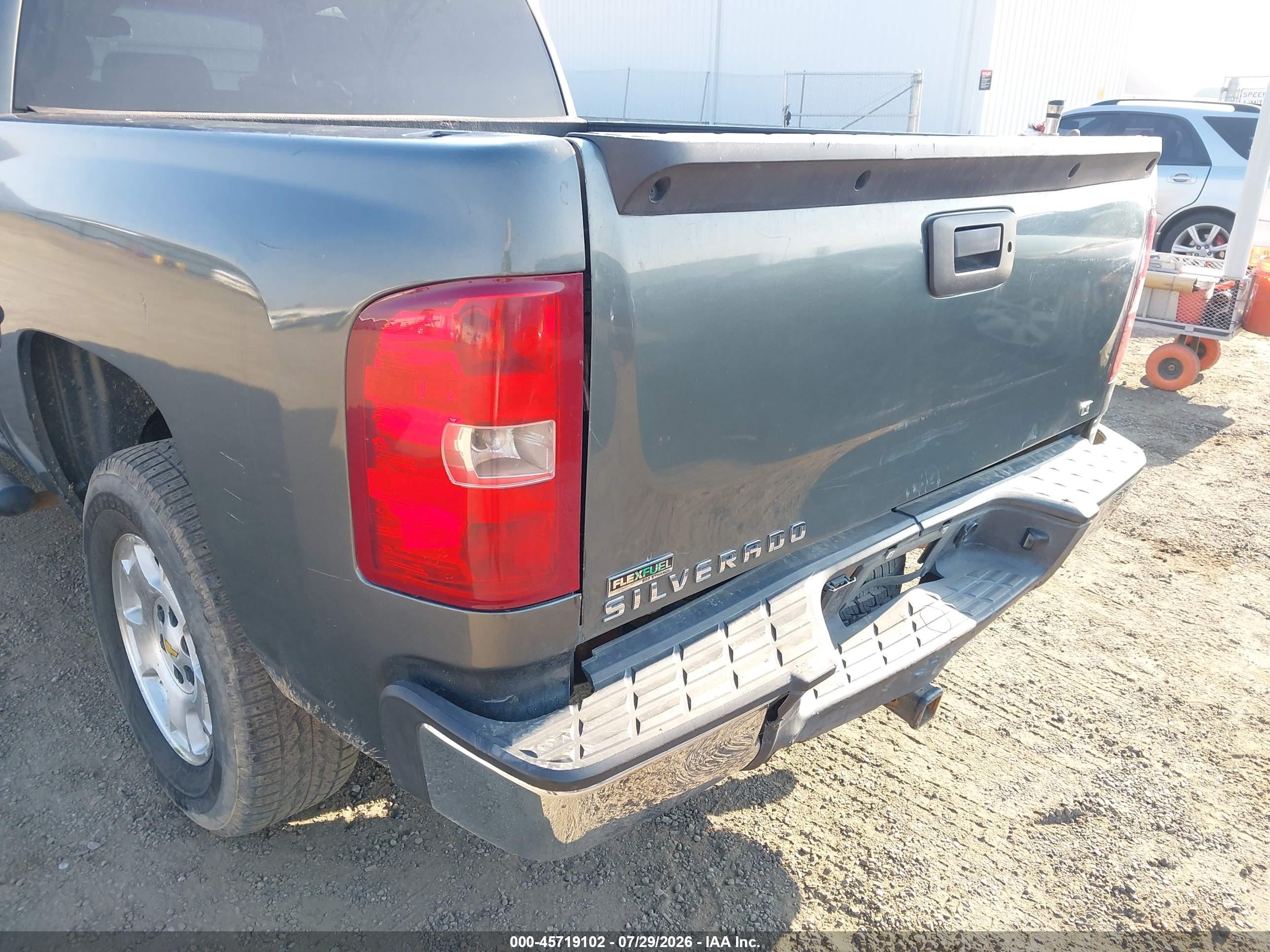 2011 Chevrolet Silverado 1500 Lt Gray vin: 3GCPCSE05BG145561