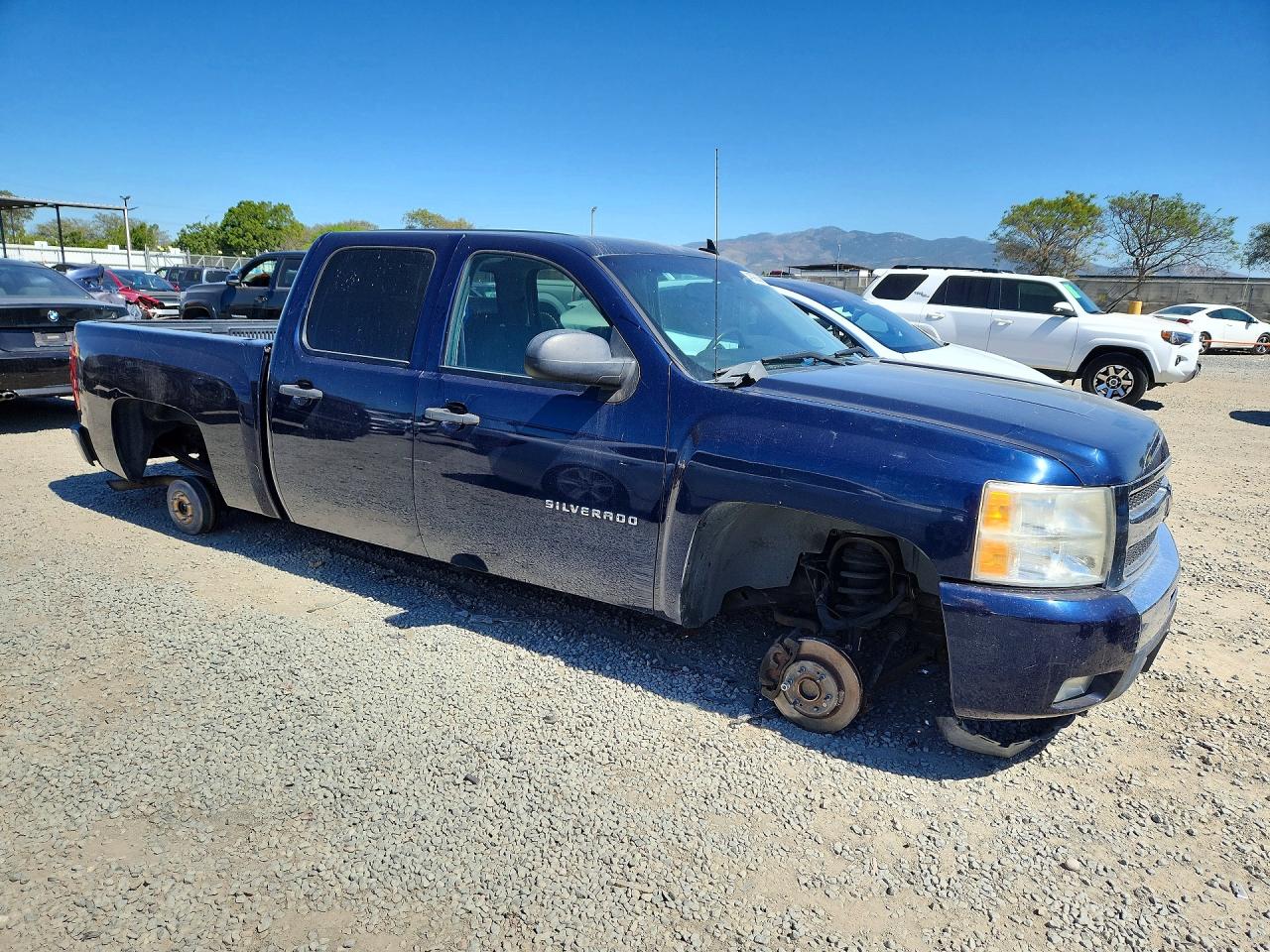 2011 Chevrolet Silverado C1500 Lt Blue vin: 3GCPCSE05BG259799
