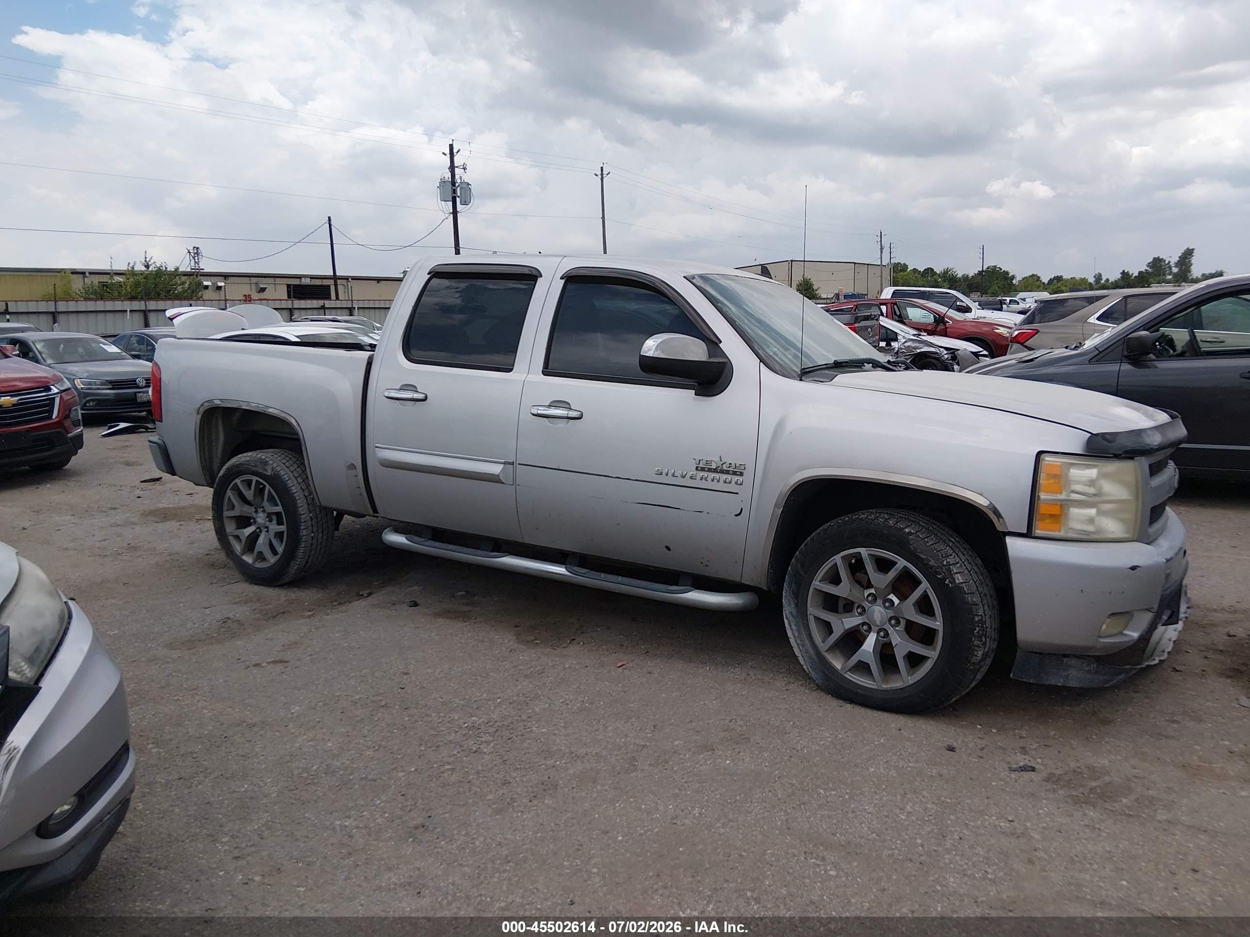 2011 Chevrolet Silverado 1500 Lt Серебряный vin: 3GCPCSE05BG353374