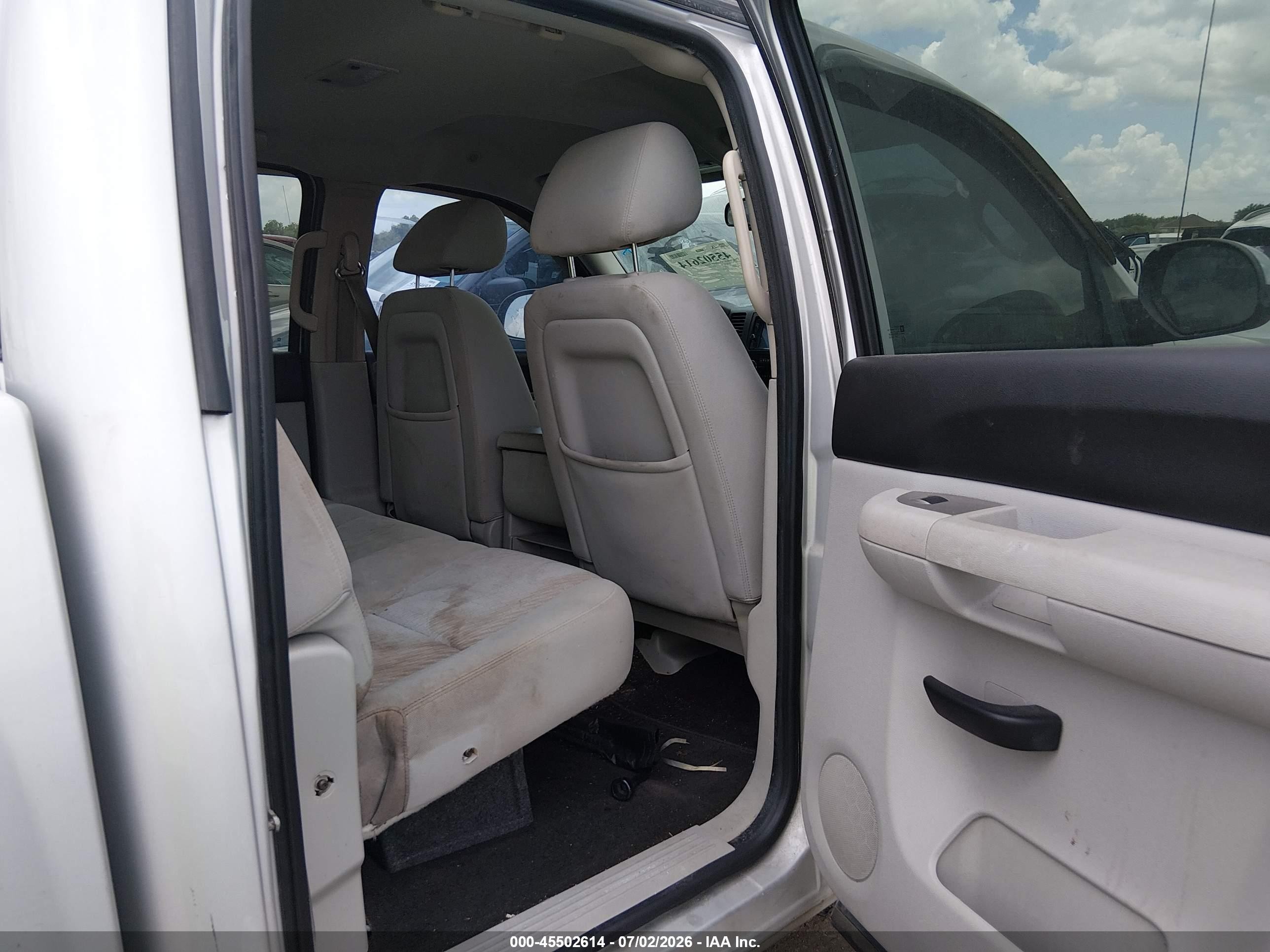 2011 Chevrolet Silverado 1500 Lt Серебряный vin: 3GCPCSE05BG353374