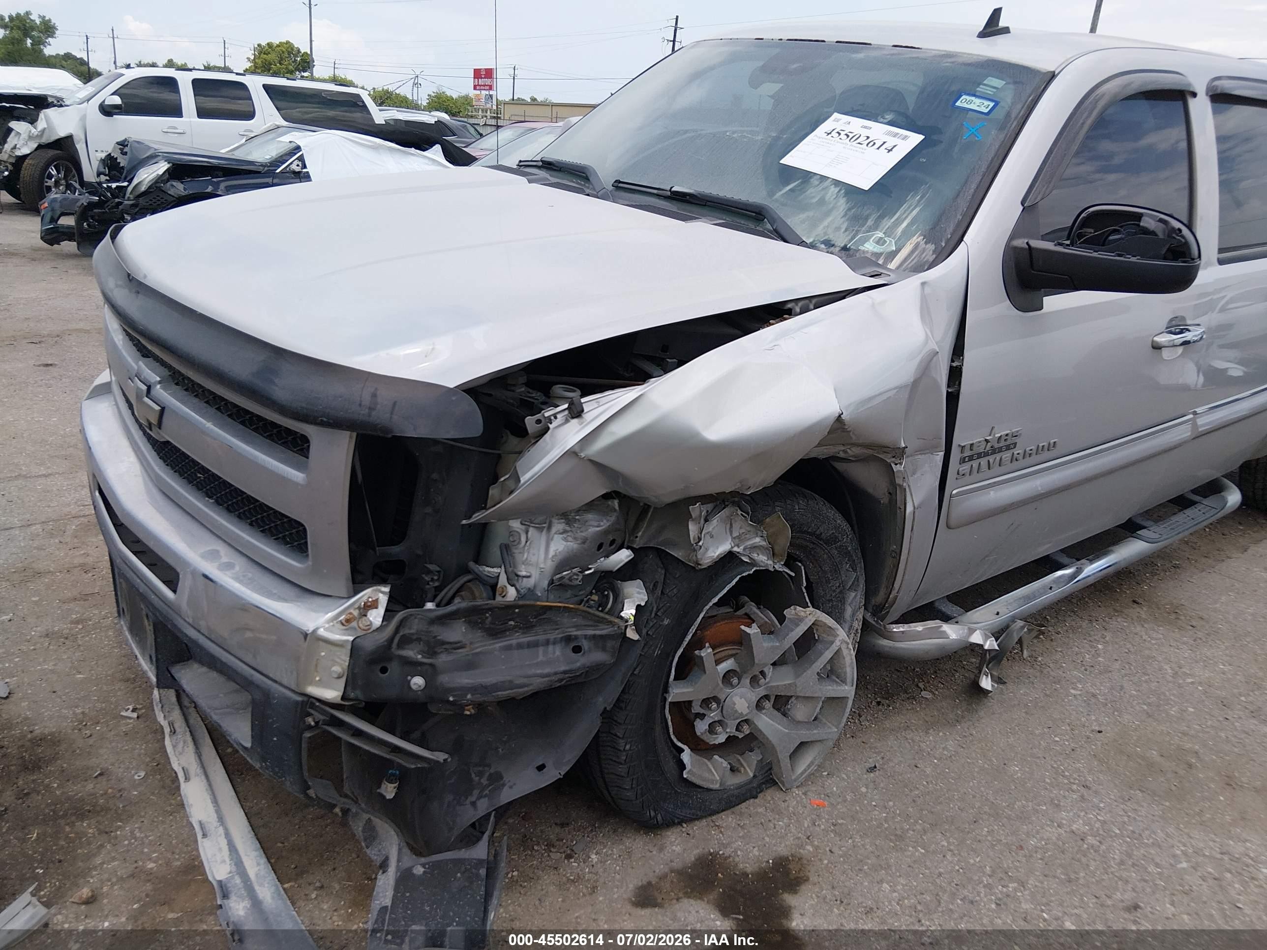 2011 Chevrolet Silverado 1500 Lt Серебряный vin: 3GCPCSE05BG353374