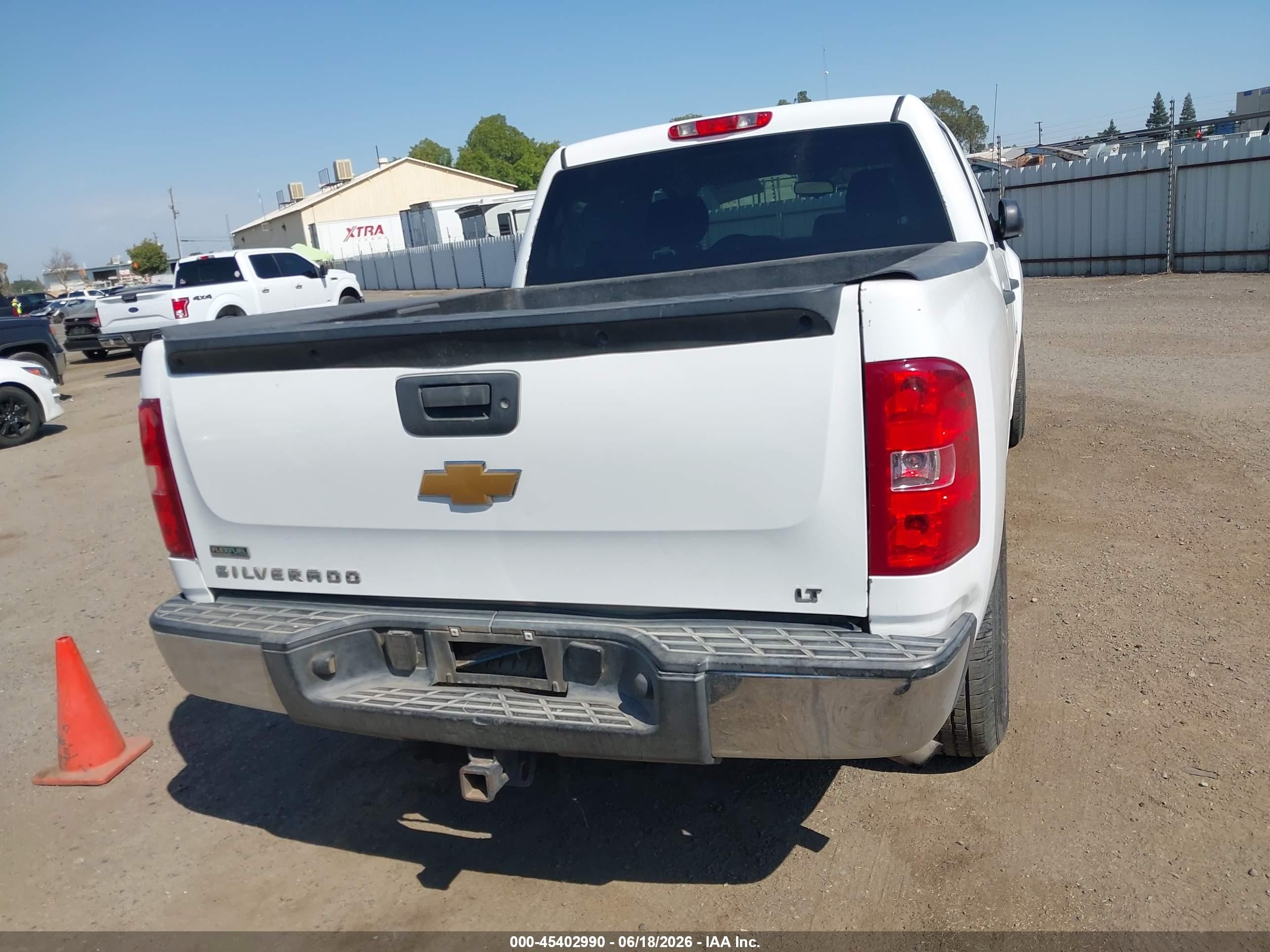 2012 Chevrolet Silverado 1500 Lt White vin: 3GCPCSE05CG167755