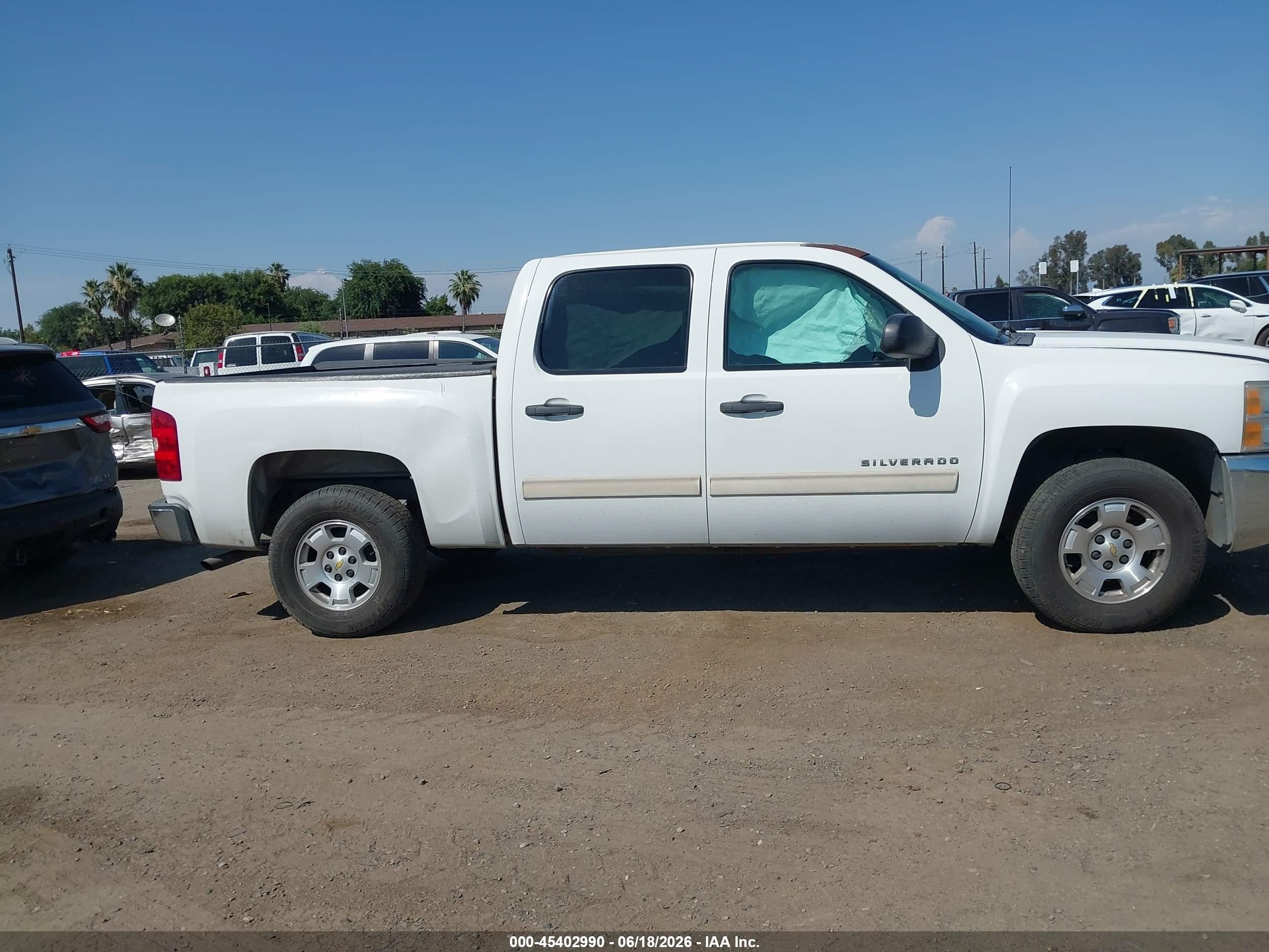 2012 Chevrolet Silverado 1500 Lt White vin: 3GCPCSE05CG167755