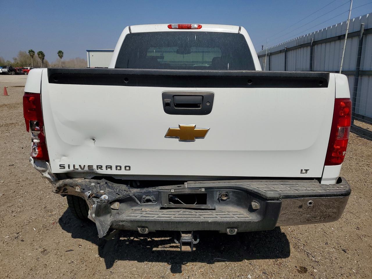 2013 Chevrolet Silverado C1500 Lt White vin: 3GCPCSE05DG224585