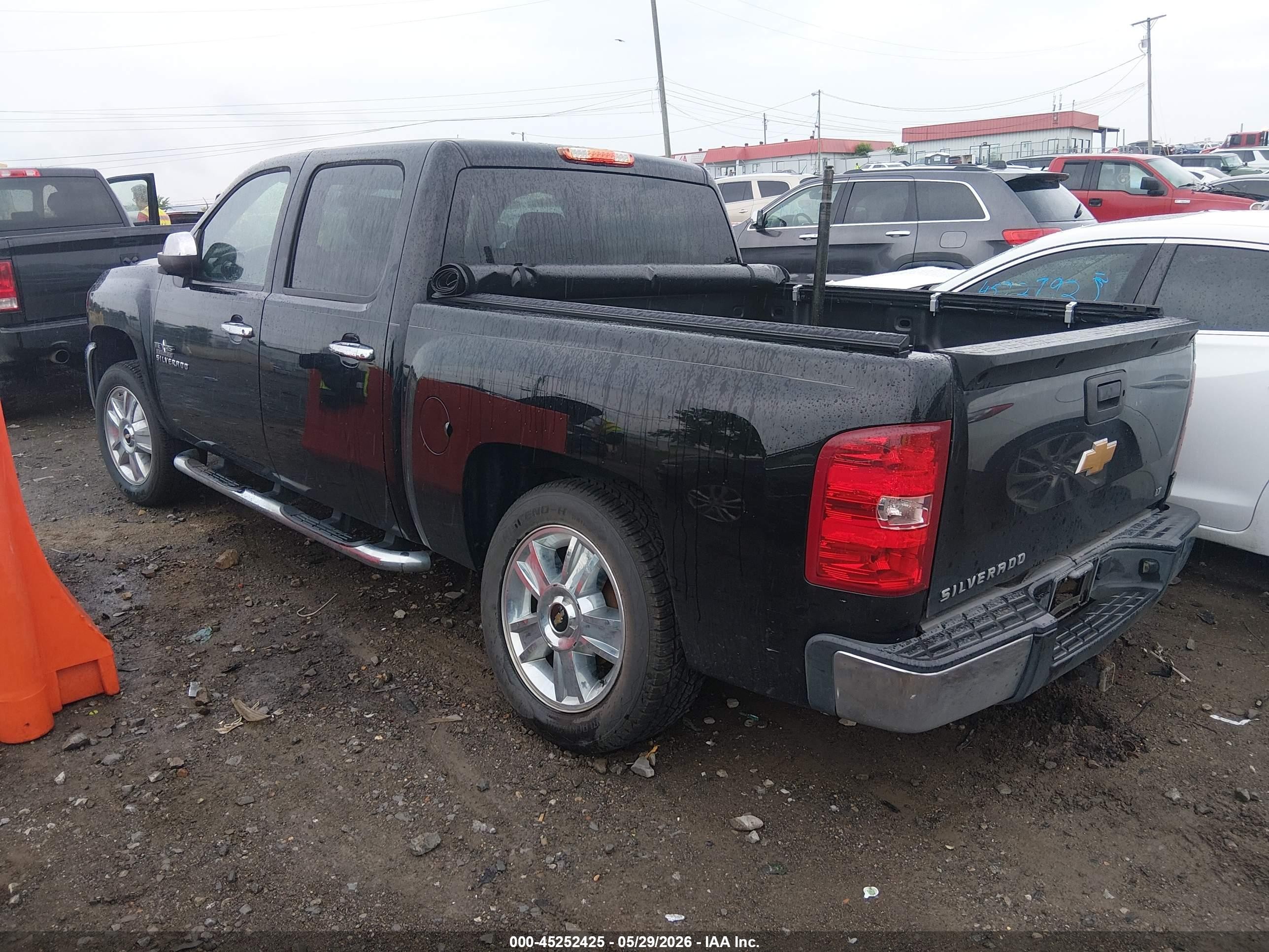 2013 Chevrolet Silverado 1500 Lt Черный vin: 3GCPCSE05DG270983
