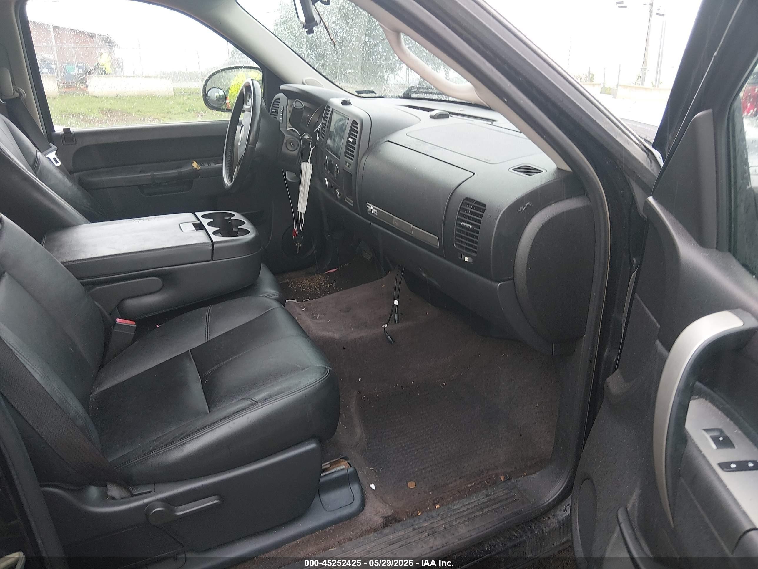 2013 Chevrolet Silverado 1500 Lt Черный vin: 3GCPCSE05DG270983