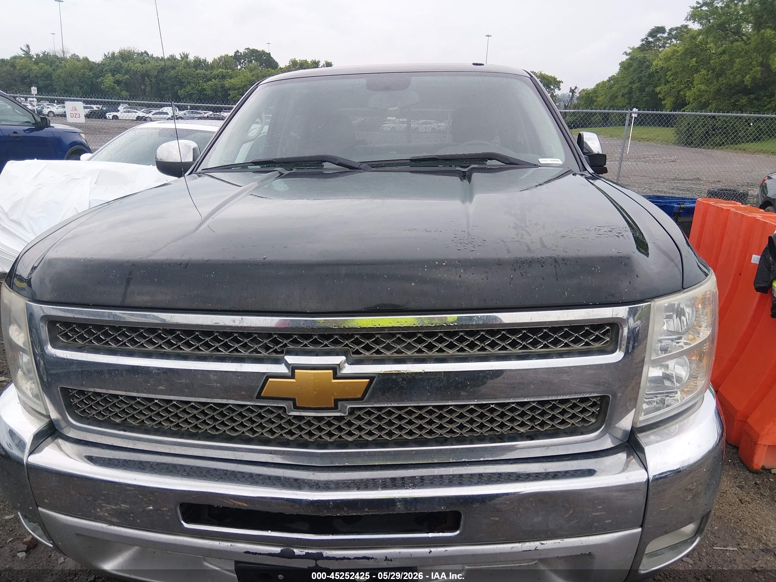 2013 Chevrolet Silverado 1500 Lt Черный vin: 3GCPCSE05DG270983