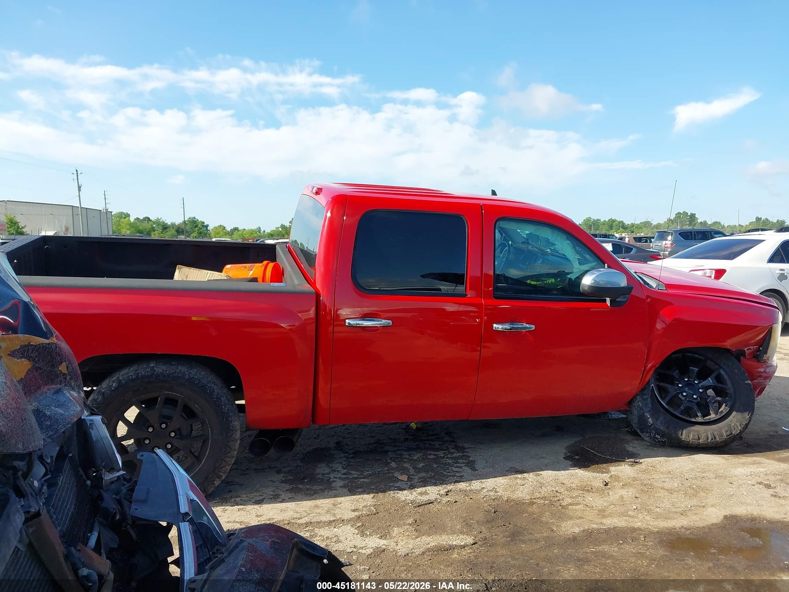 2011 Chevrolet Silverado 1500 Lt Red vin: 3GCPCSE06BG220316