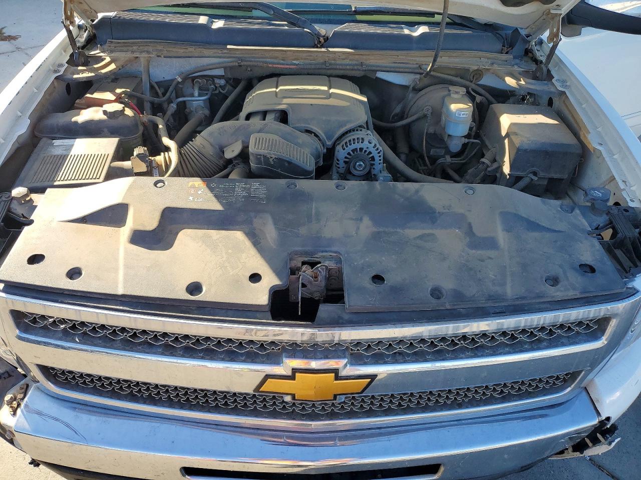 2011 Chevrolet Silverado C1500 Lt White vin: 3GCPCSE06BG254871